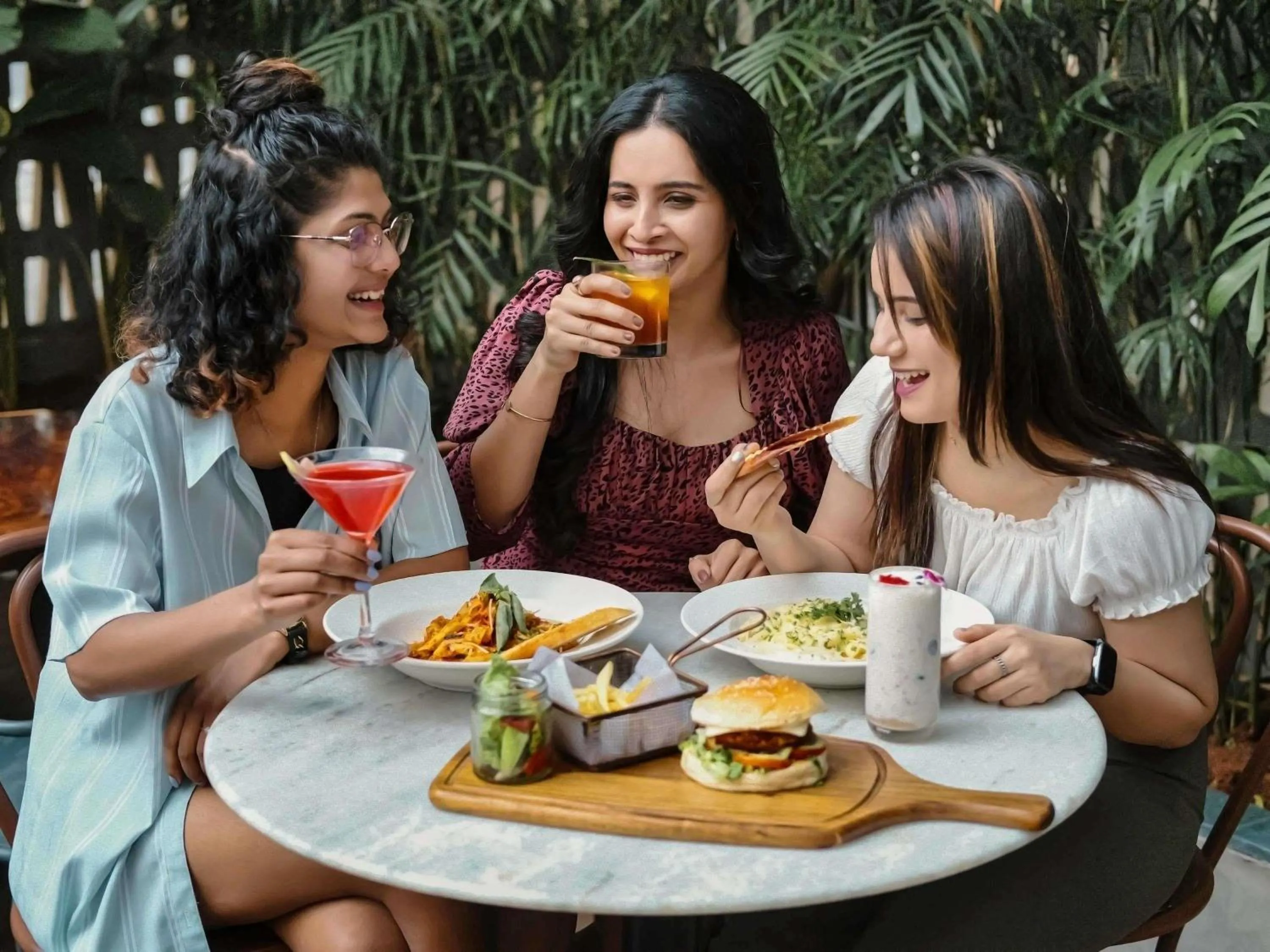 Restaurant/places to eat in Grand Mercure Bangalore - An Accor Brand