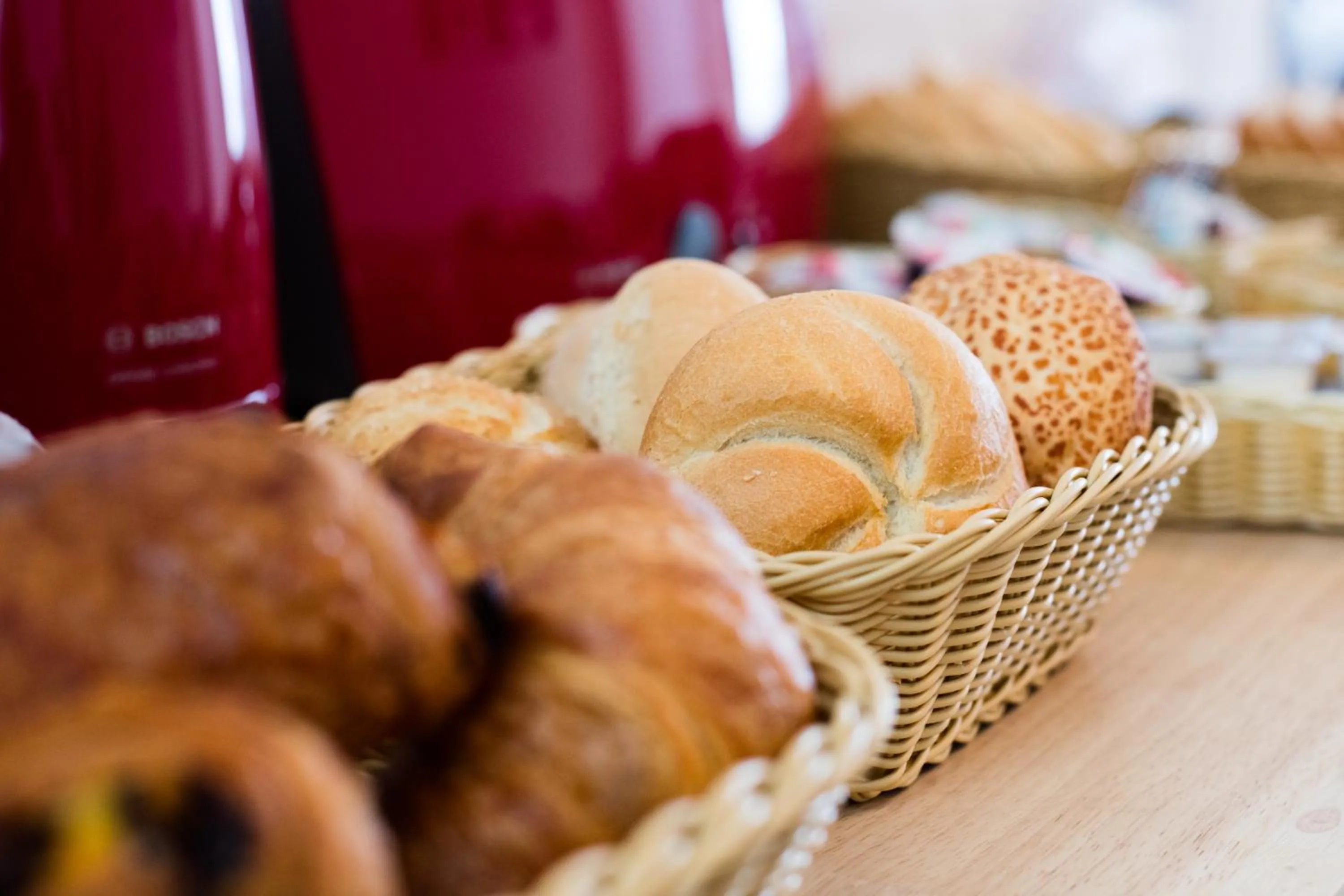 Continental breakfast in Elysian