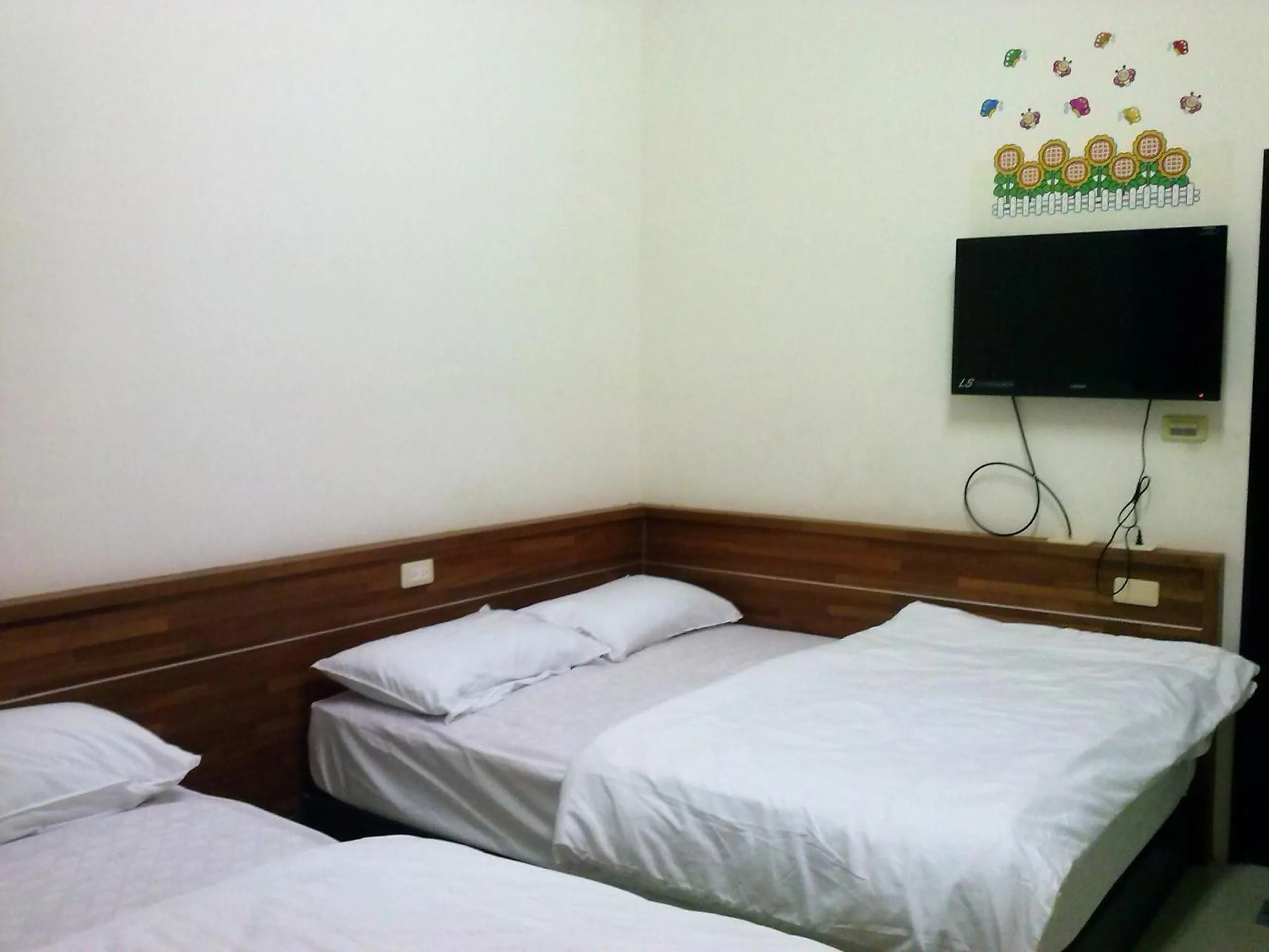 Bed in Lu He Feng Homestay