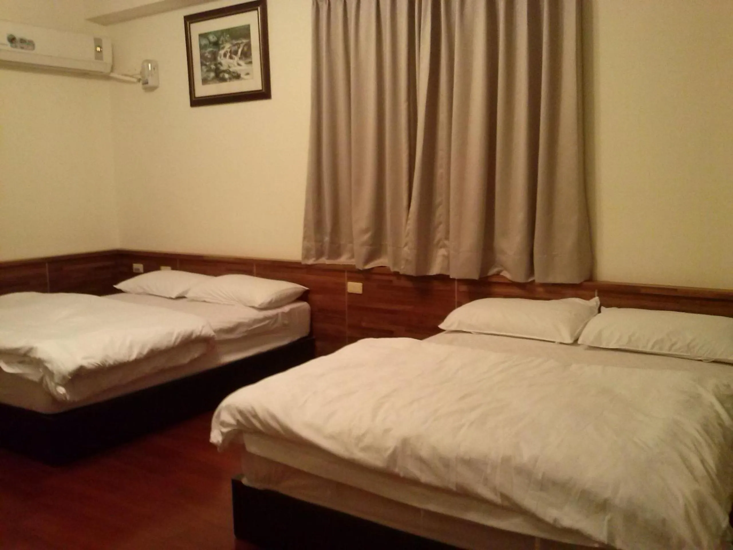 Bed in Lu He Feng Homestay