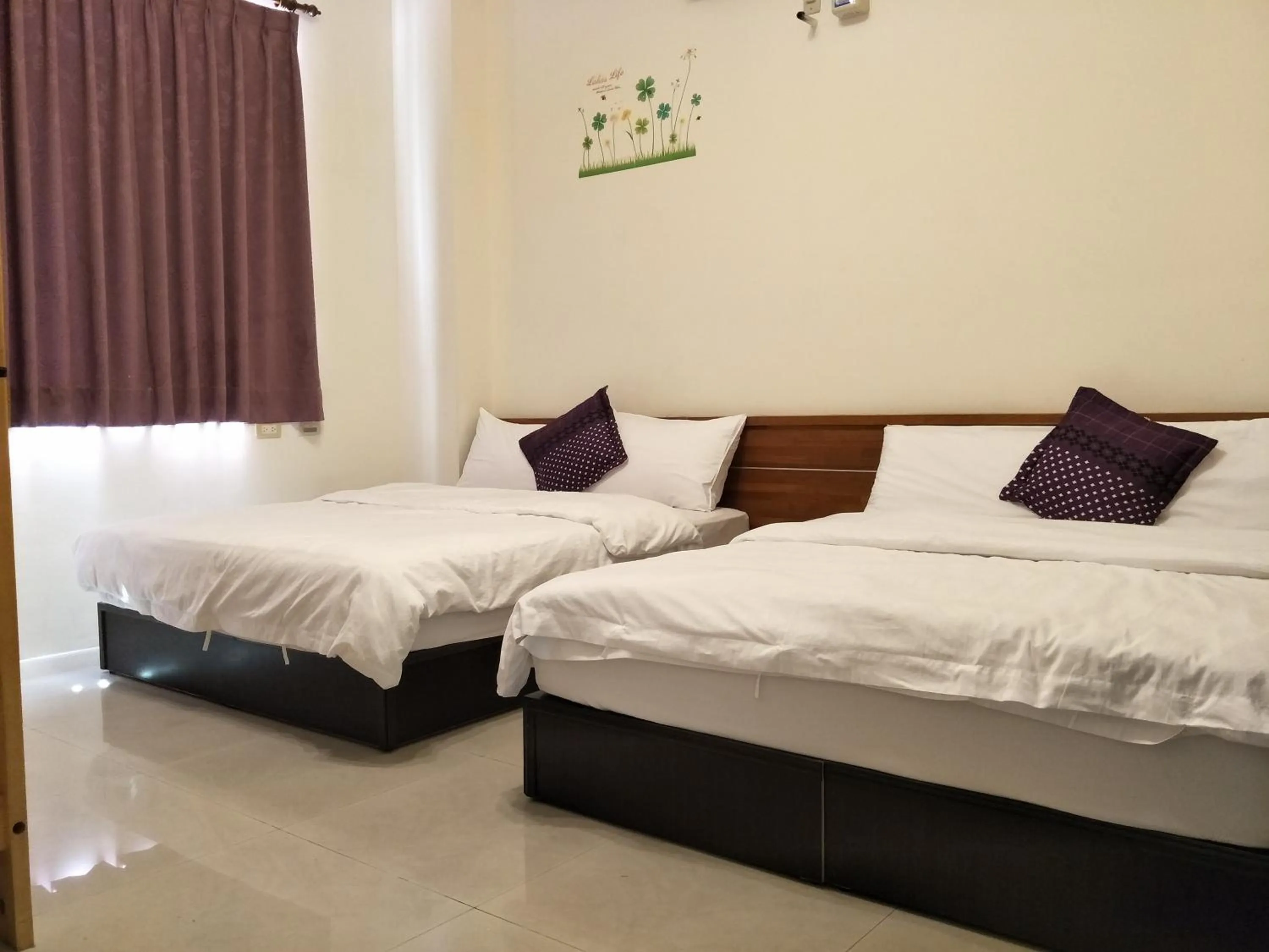 Bed in Lu He Feng Homestay