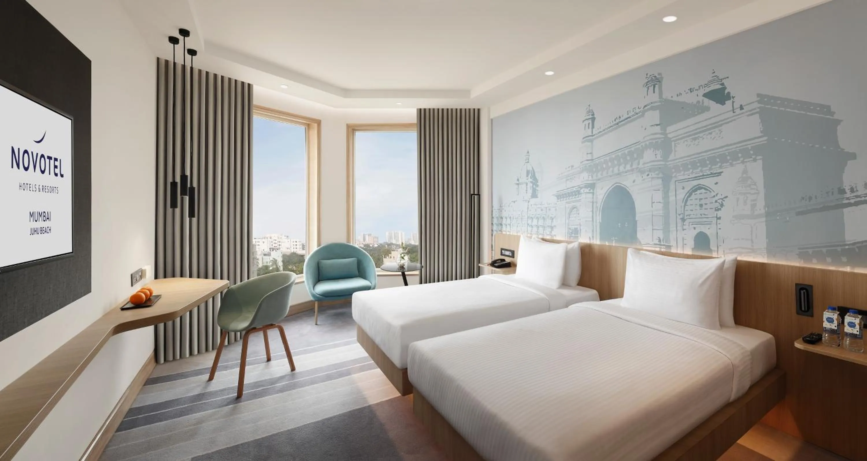 Photo of the whole room, Bed in Novotel Mumbai Juhu Beach