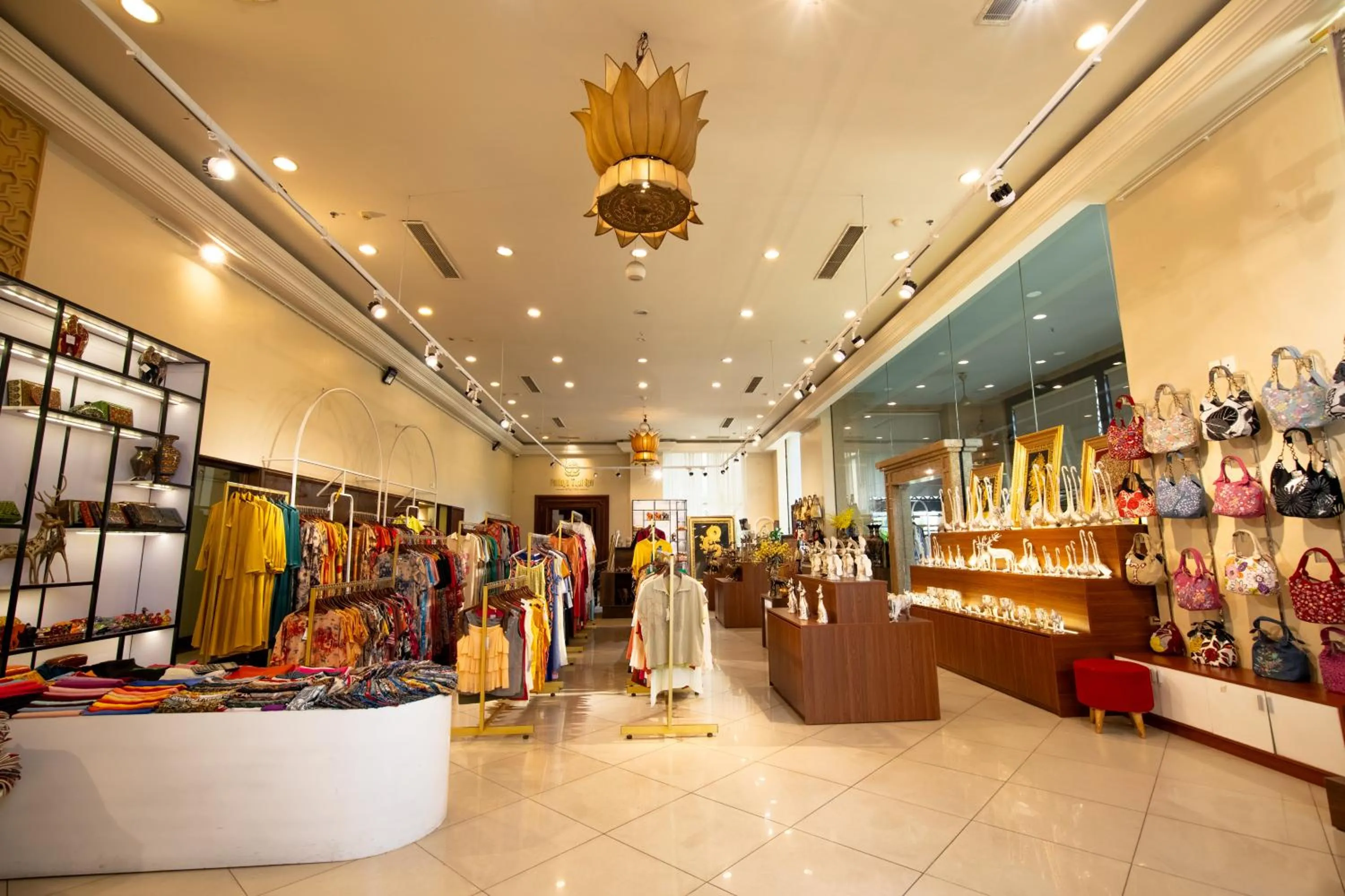 On-site shops in TTC Imperial Hotel