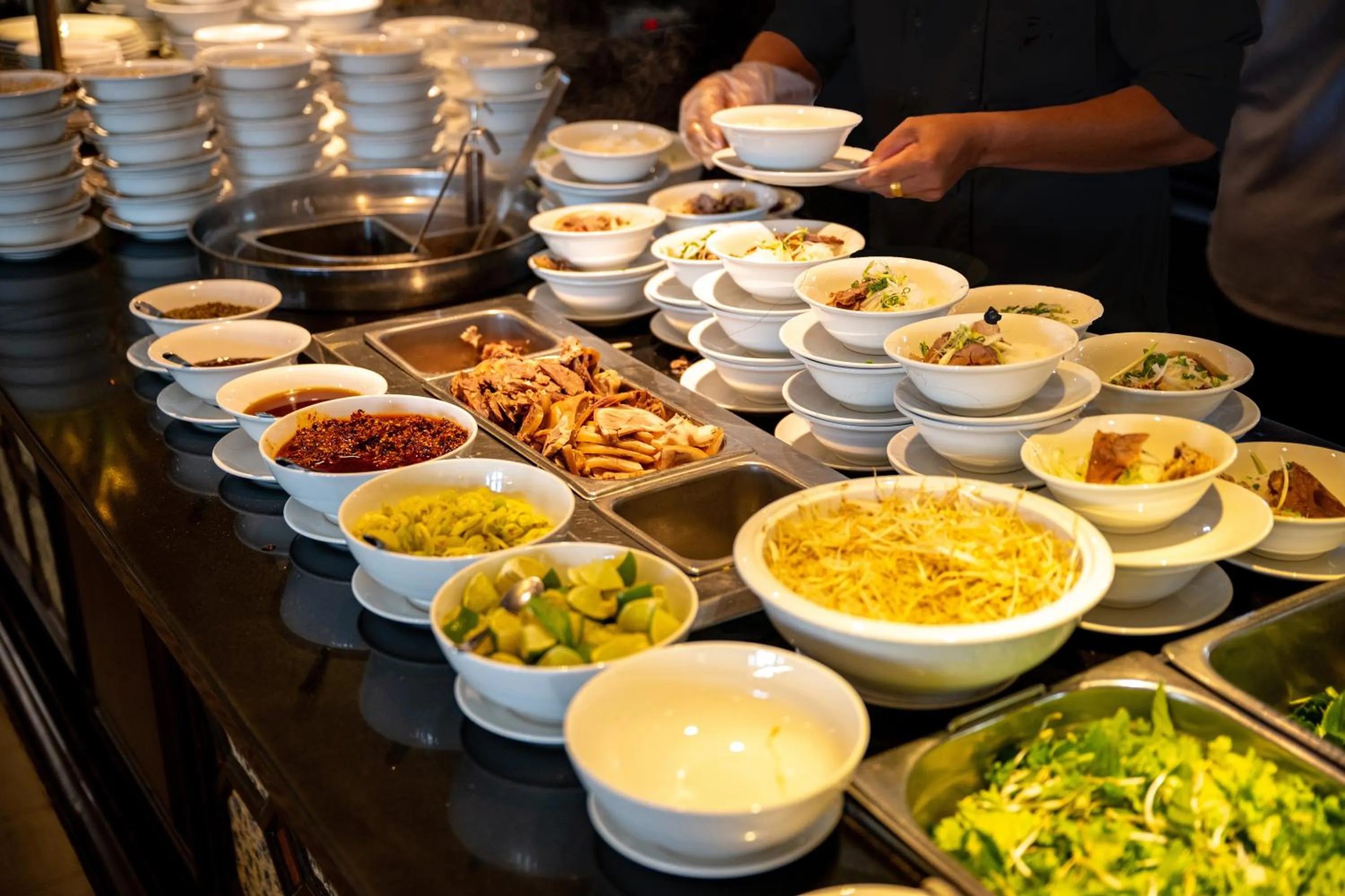 Food and drinks in TTC Imperial Hotel