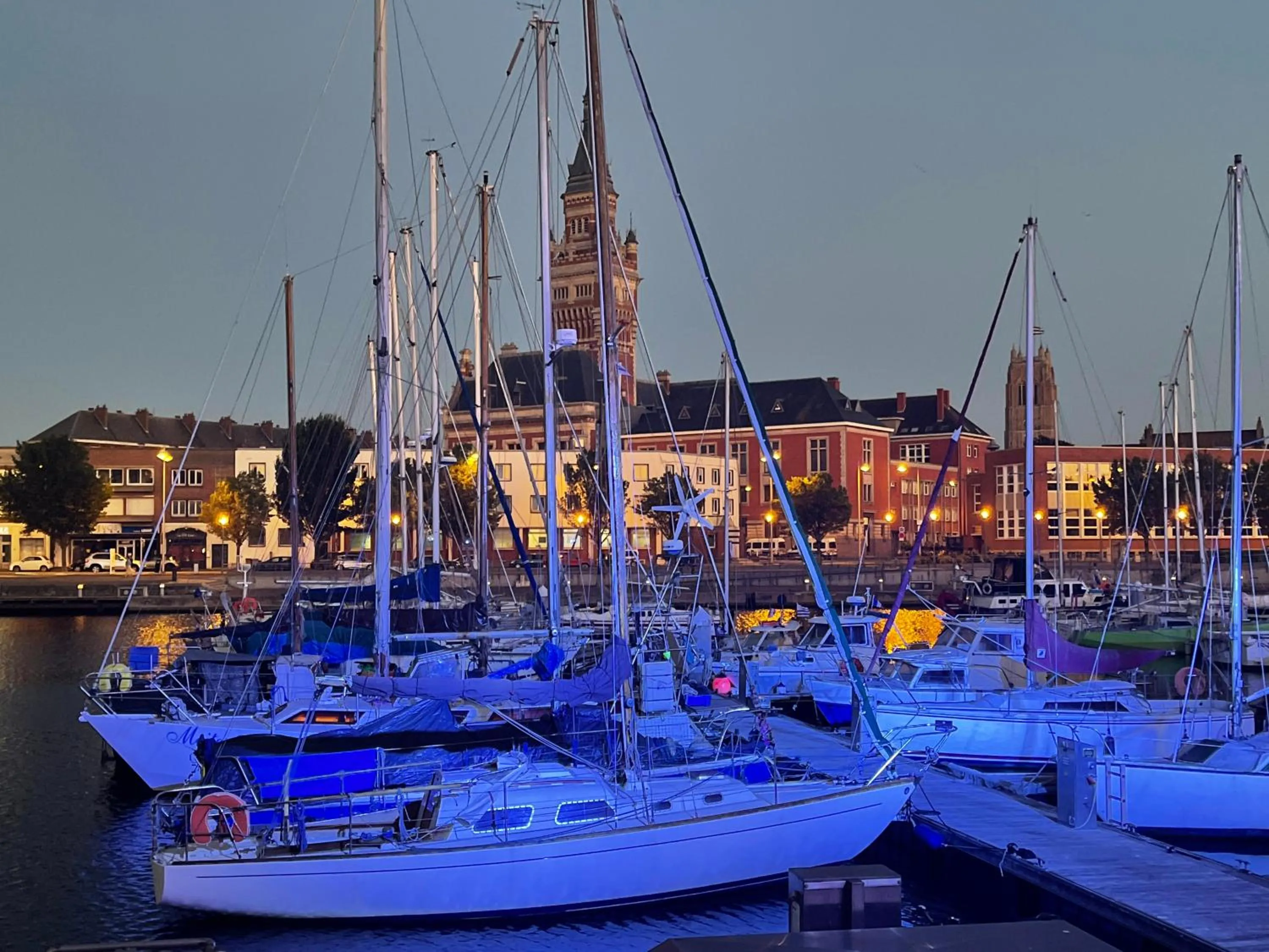 City view in LOGIS Hôtel Borel