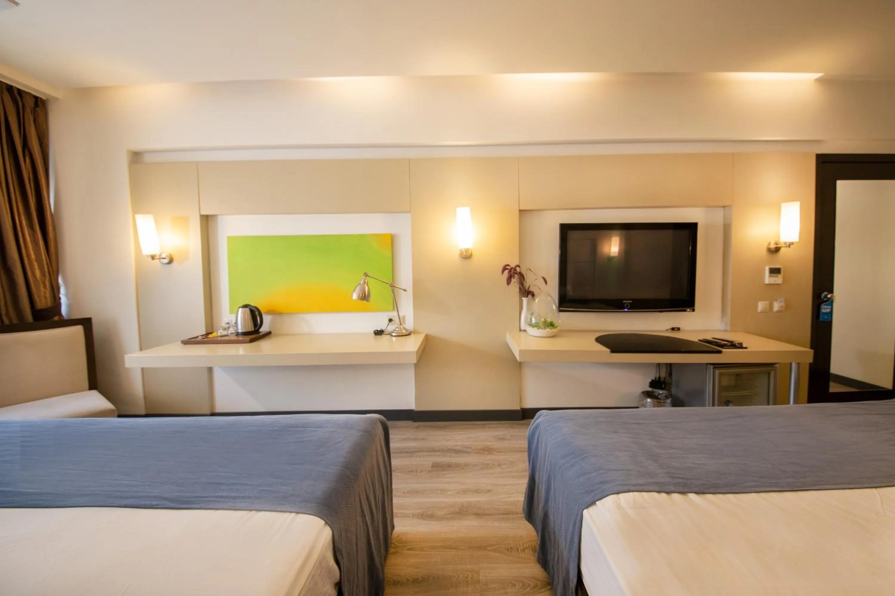 TV and multimedia, Bed in MY Hotel