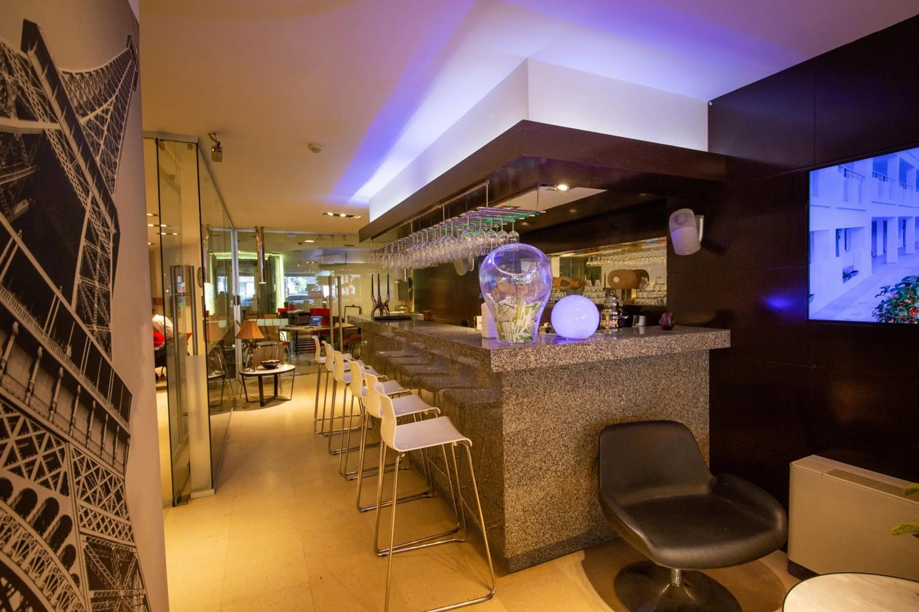 Lounge or bar in MY Hotel