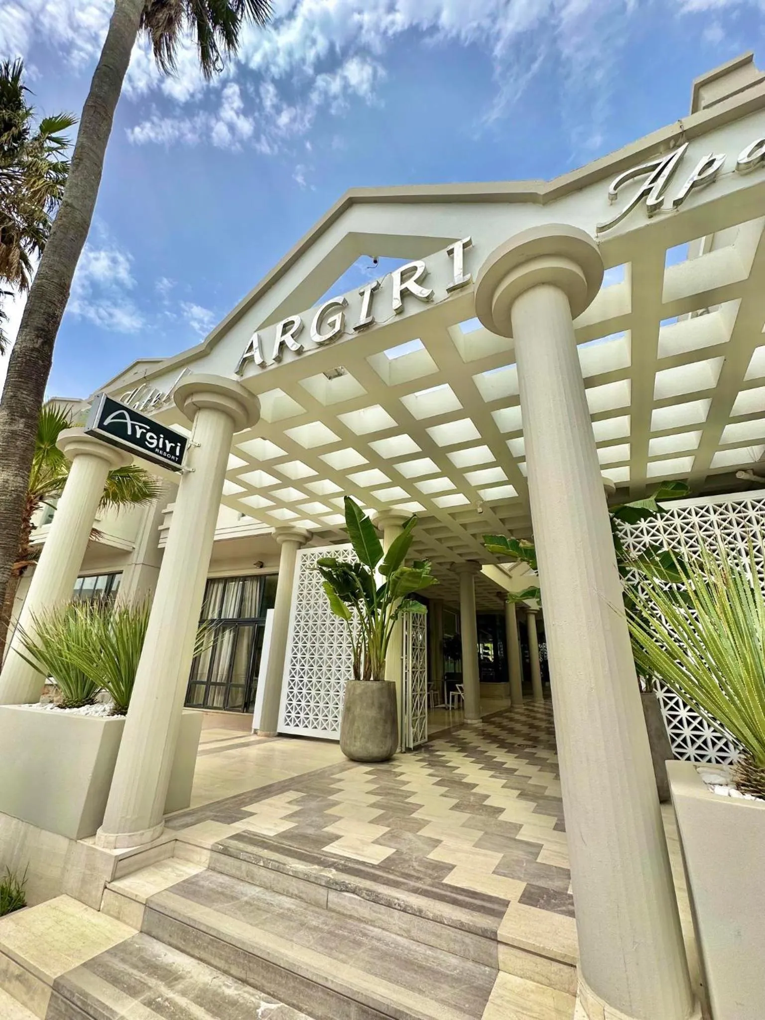Facade/entrance in Argiri Resort Hotel & Apartments