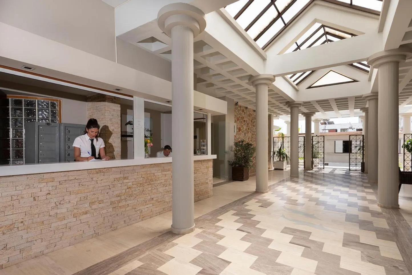 Lobby or reception in Argiri Resort Hotel & Apartments