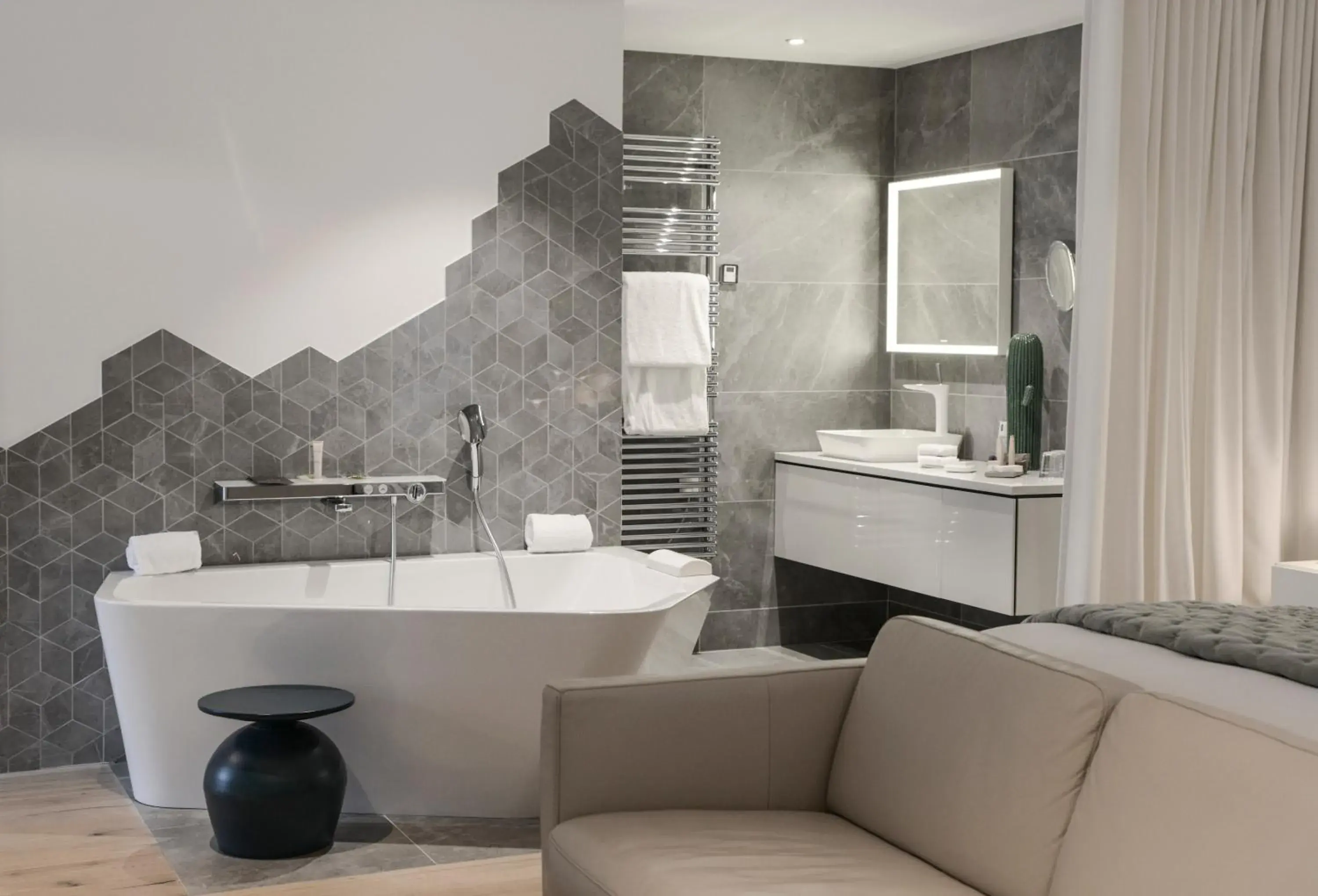 Suite Jacuzzi with Terrasse in Petit Hôtel Confidentiel Suite Jacuzzi with Terrasse in Petit Hôtel Confidentiel