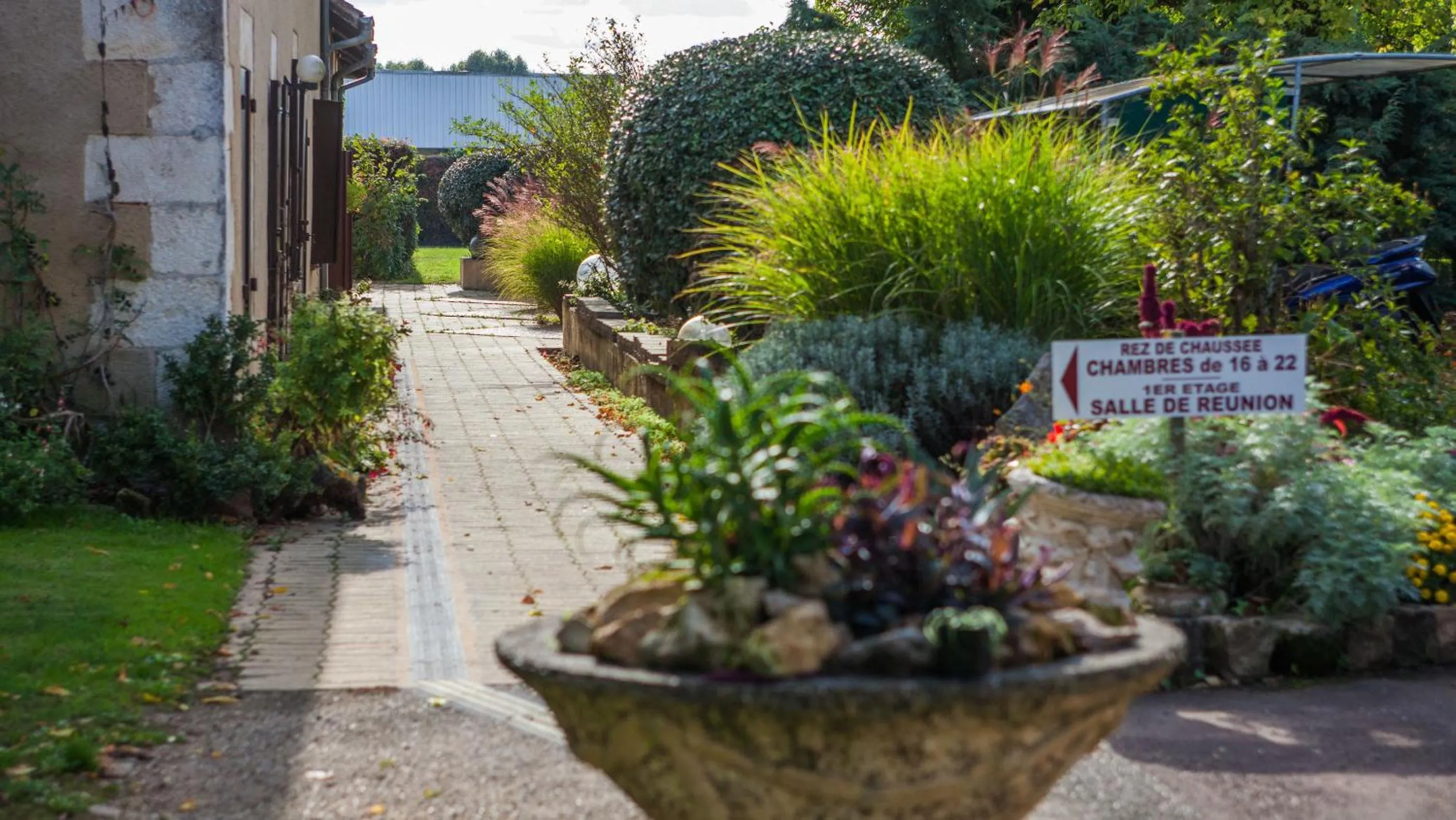 Garden in Hôtel La Flambée