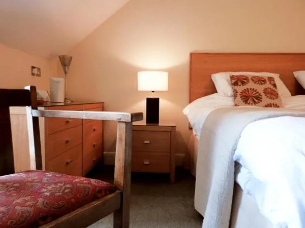 Bedroom, Bed in The Douglas Hotel