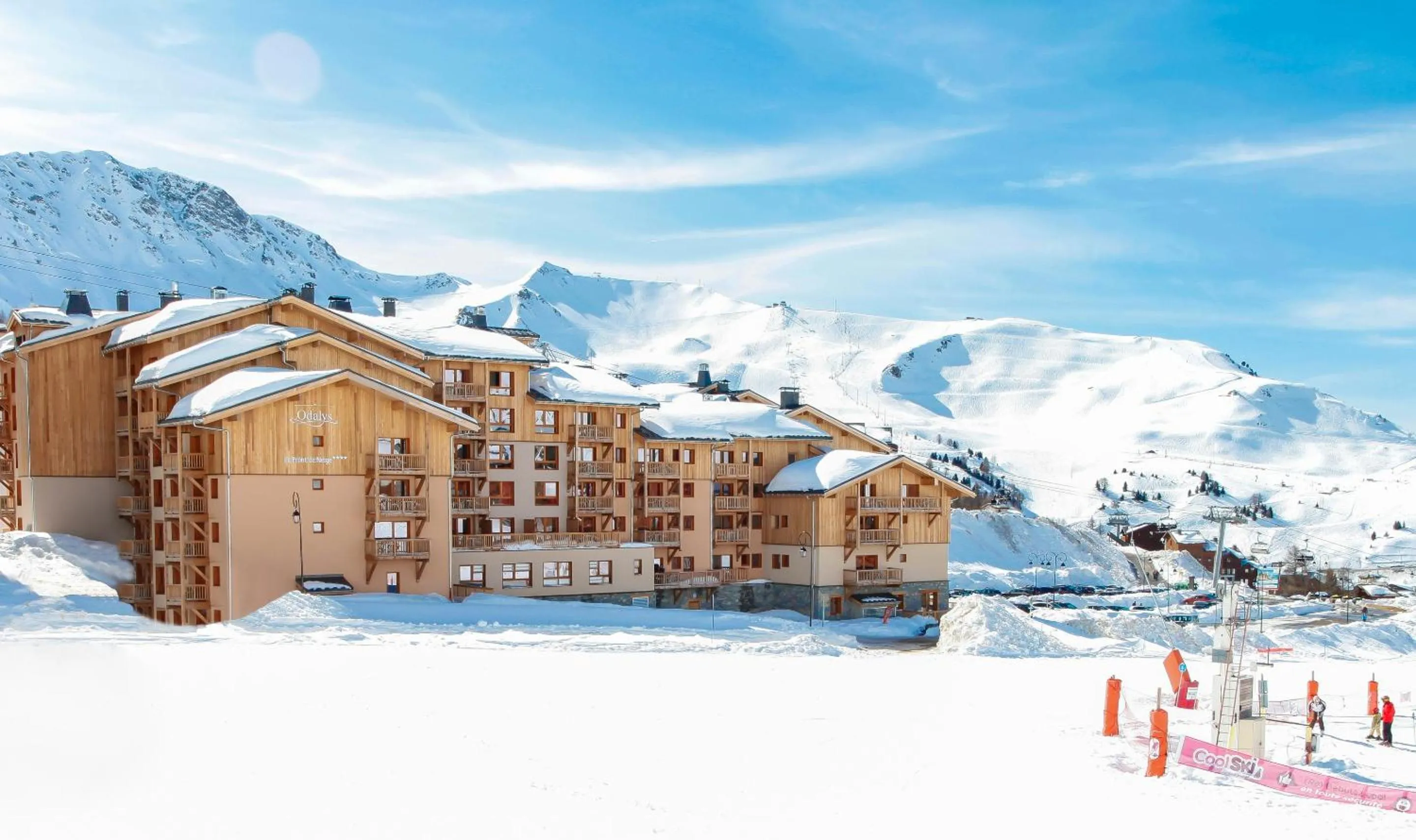 Facade/entrance in Résidence Odalys Front de Neige
