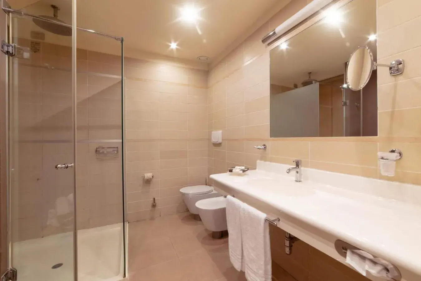 Superior Double or Twin Room - single occupancy in Motel Hotel Piranha Superior Double or Twin Room - single occupancy in Motel Hotel Piranha