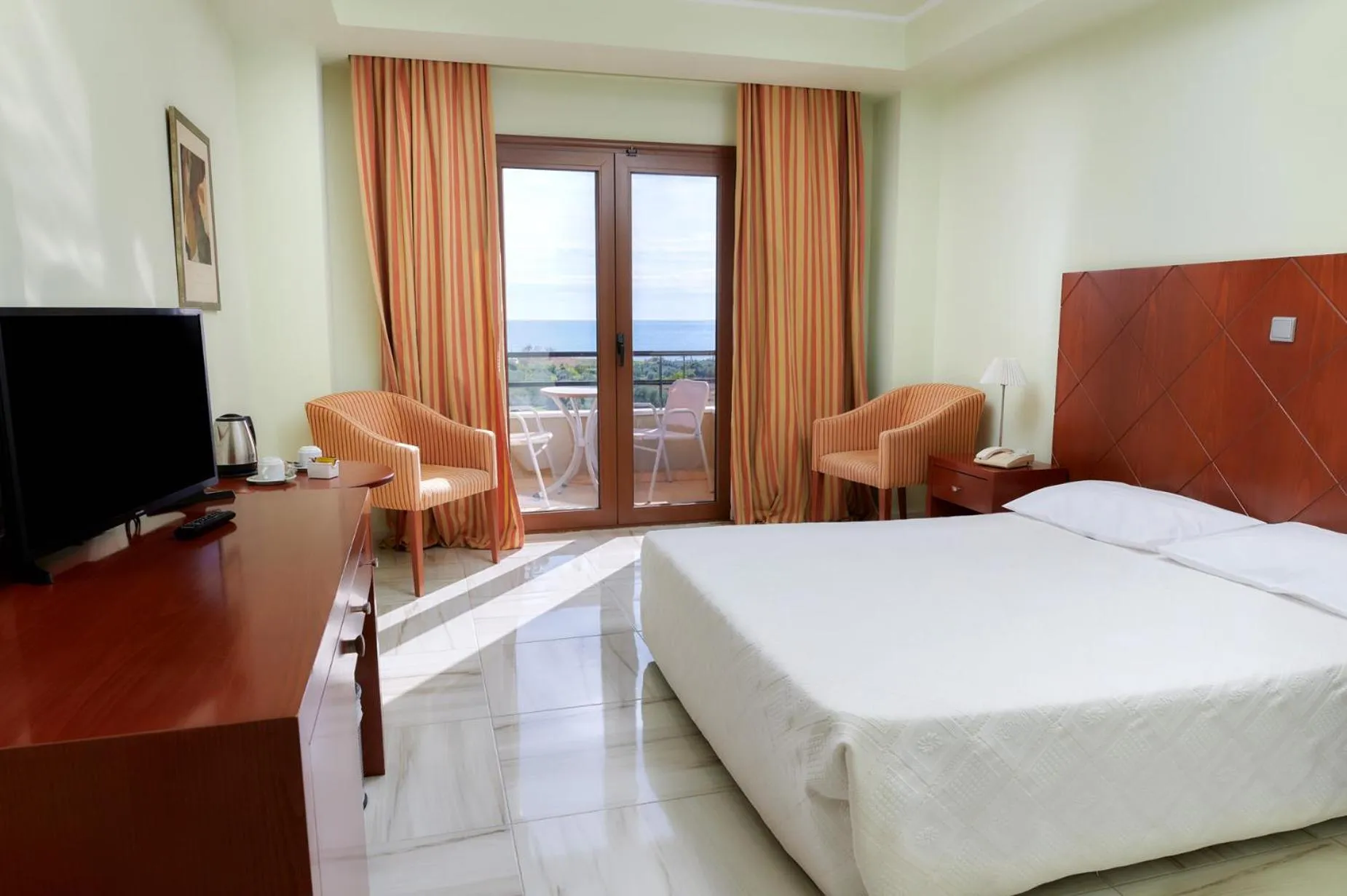 Bedroom, Bed in Nefeli Hotel