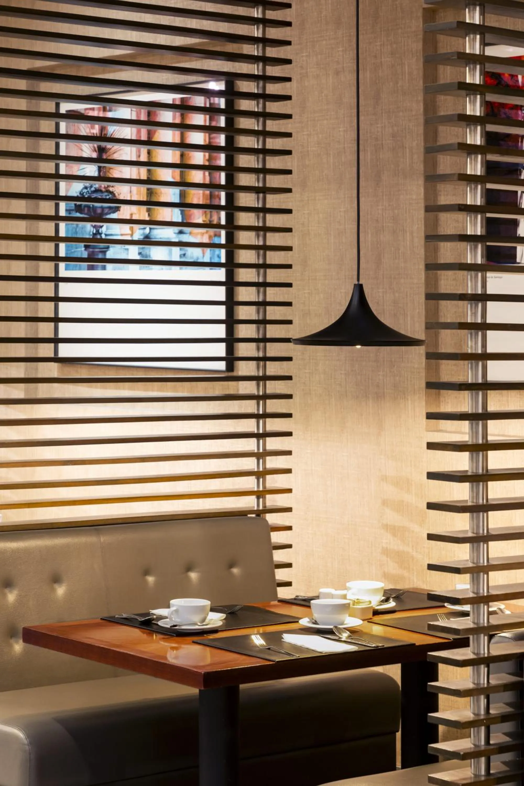 Restaurant/places to eat in Hotel Plaza Santiago