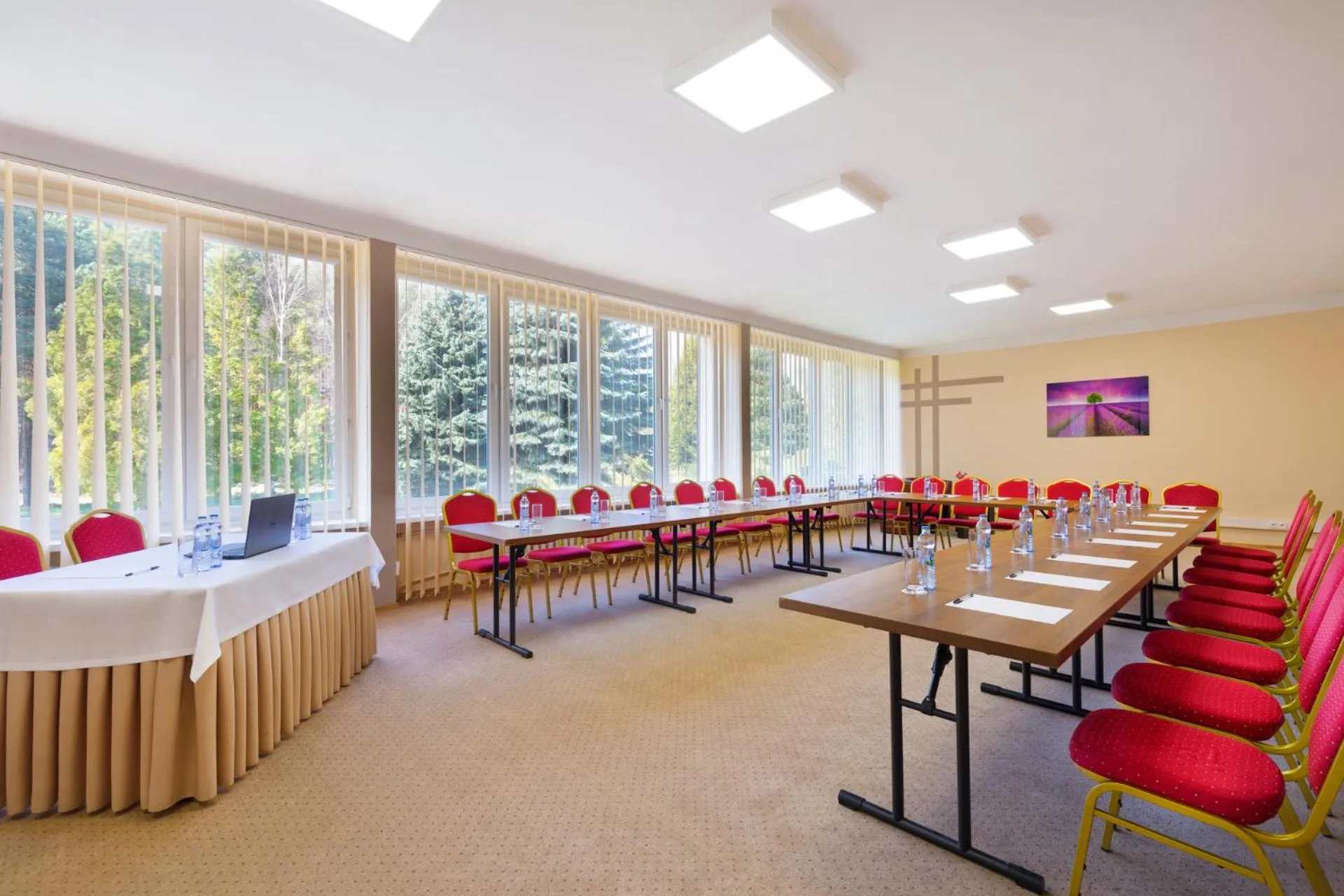 Business facilities in Perła Leśna Nadarzyn