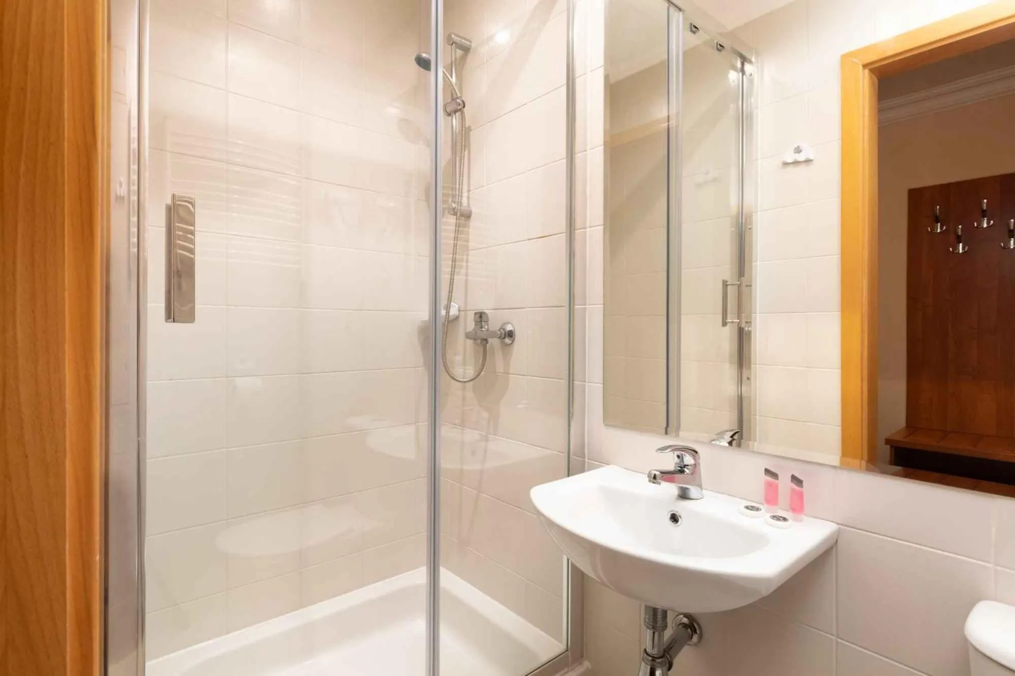 Shower in Perła Leśna Nadarzyn