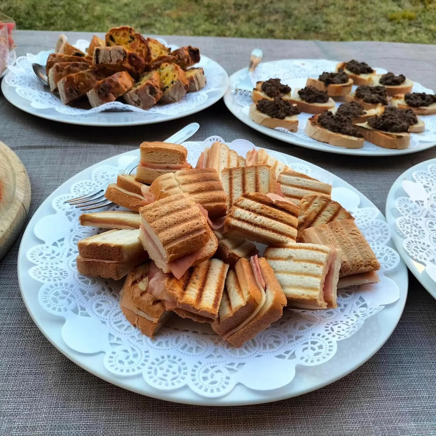 Restaurant/places to eat in Chiostro Delle Monache Hostel Volterra