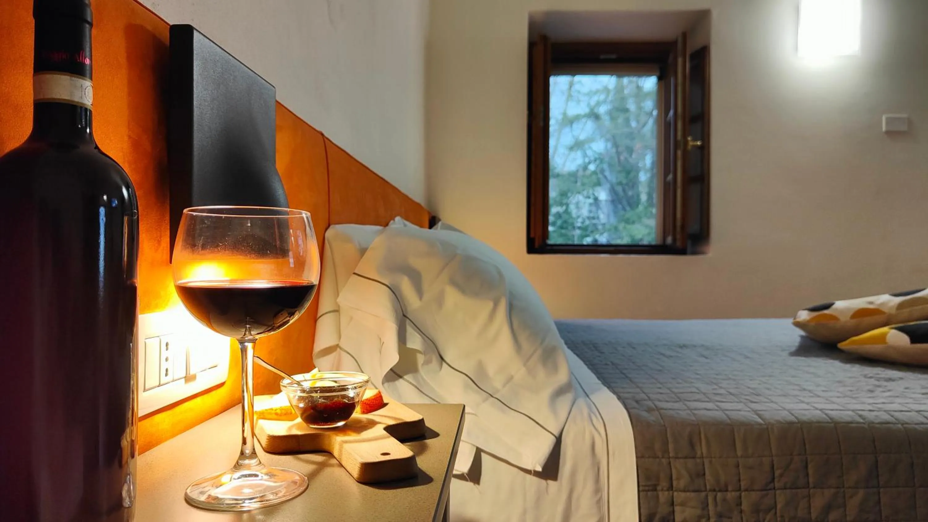 Bedroom, Bed in Chiostro Delle Monache Hostel Volterra