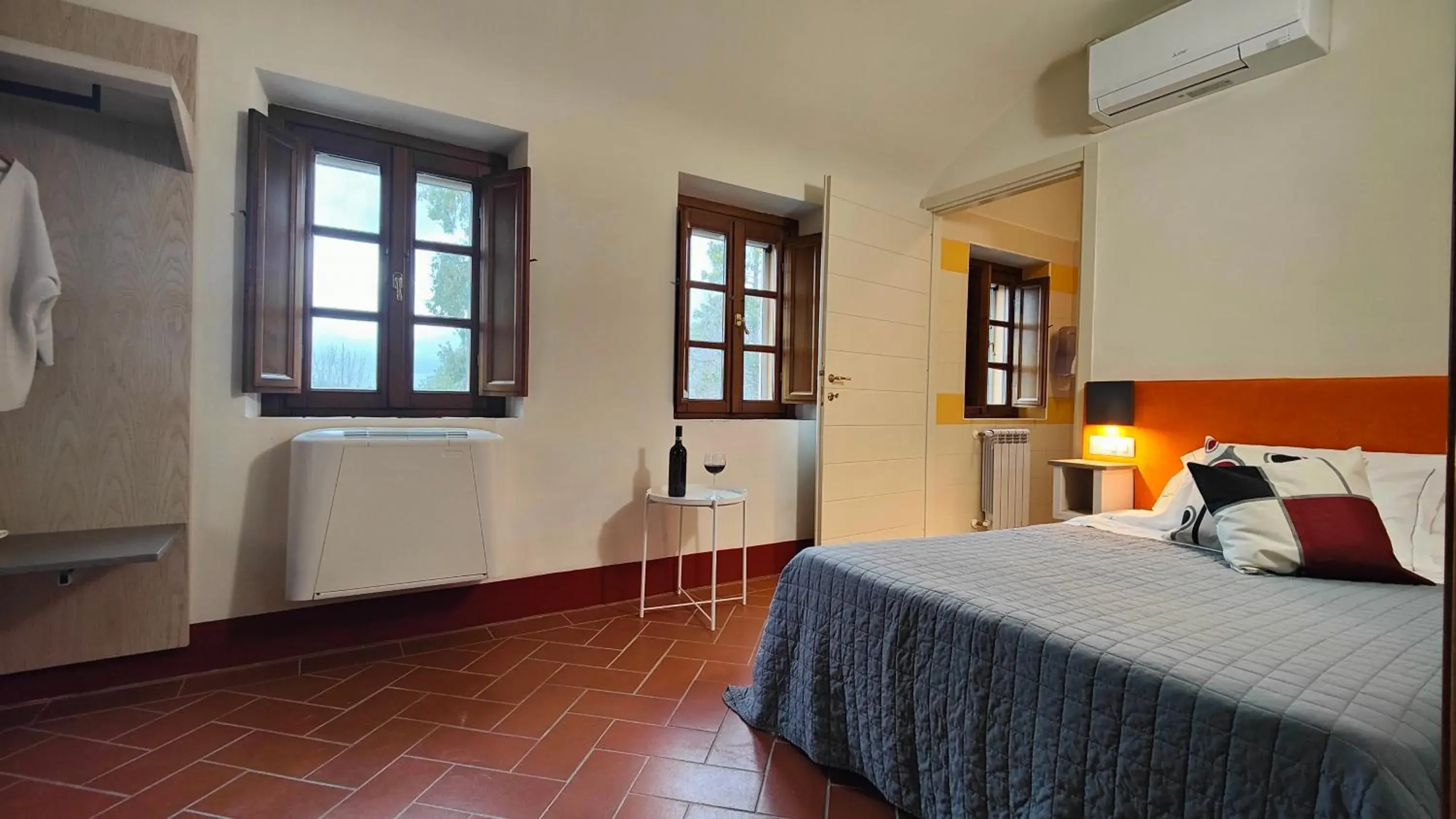 Standard Single Room - single occupancy in Chiostro Delle Monache Hostel Volterra Standard Single Room - single occupancy in Chiostro Delle Monache Hostel Volterra