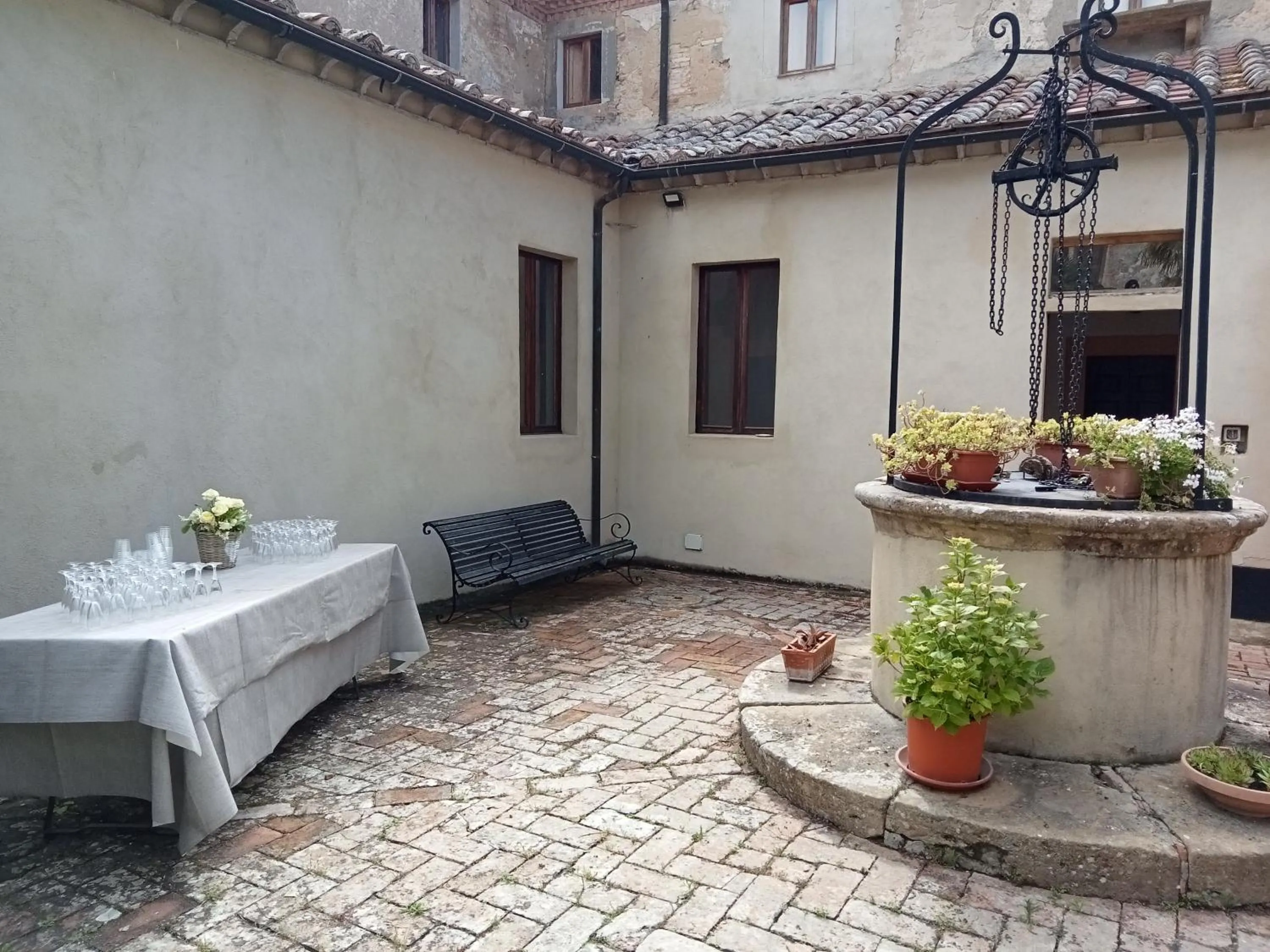 Chiostro Delle Monache Hostel Volterra