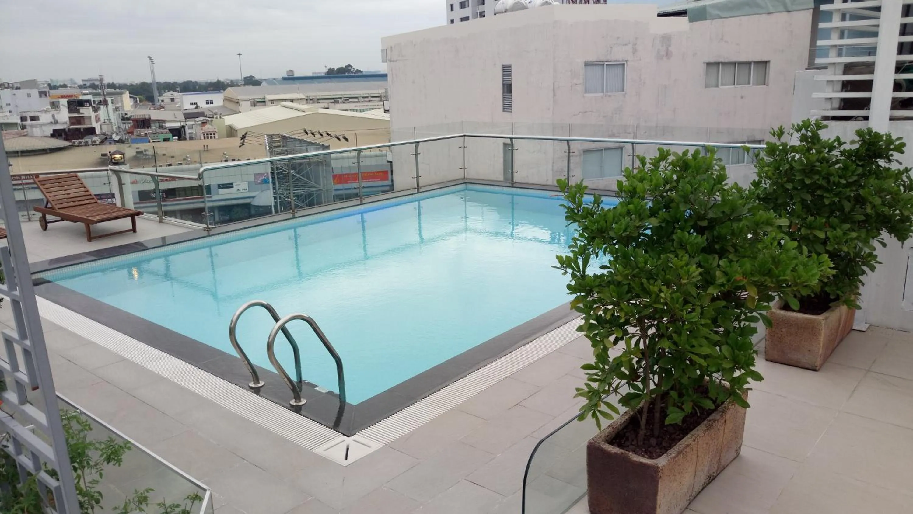 Swimming pool in Ciao SaiGon Hotel & Spa