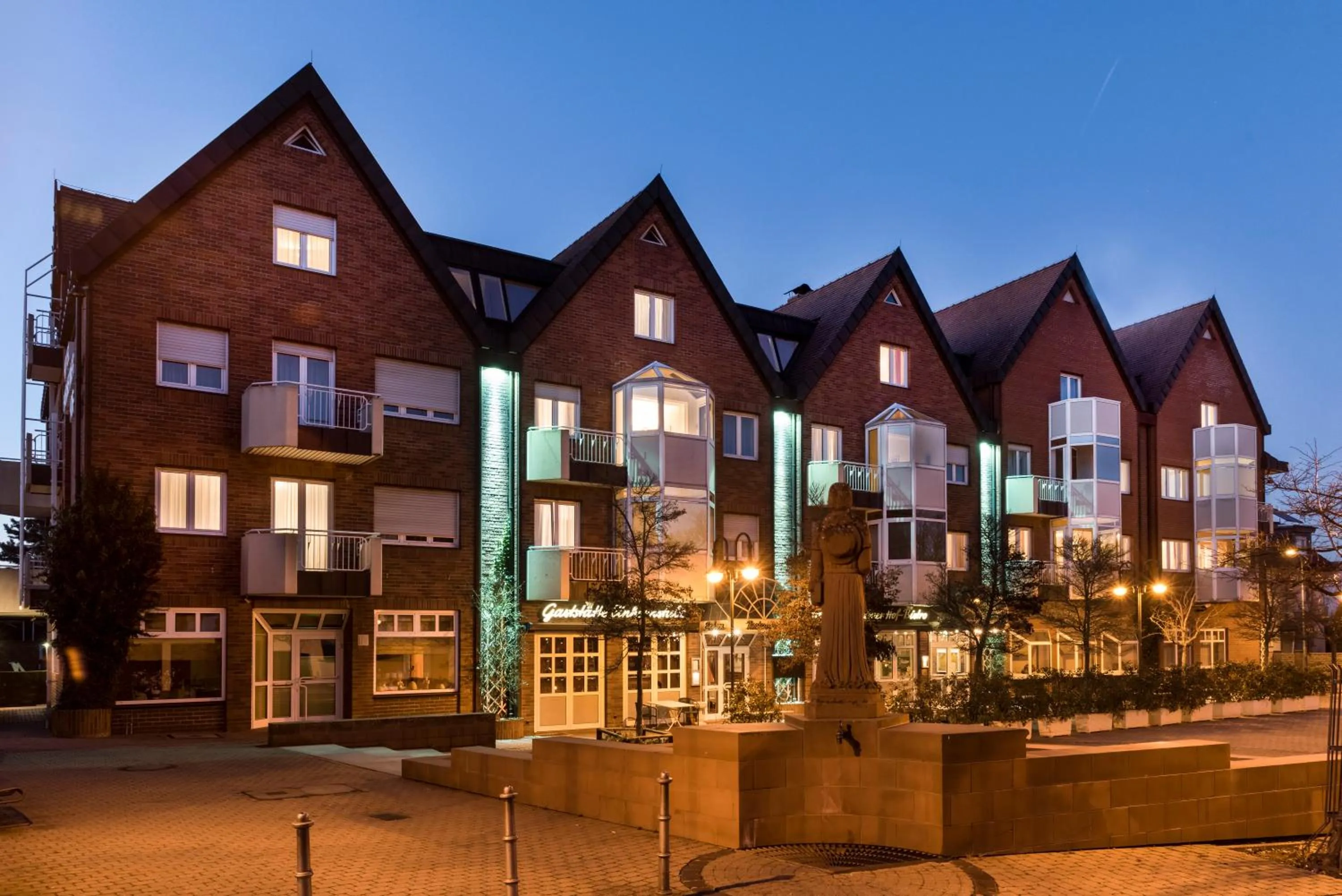 Property building in Hotel Harheimer Hof