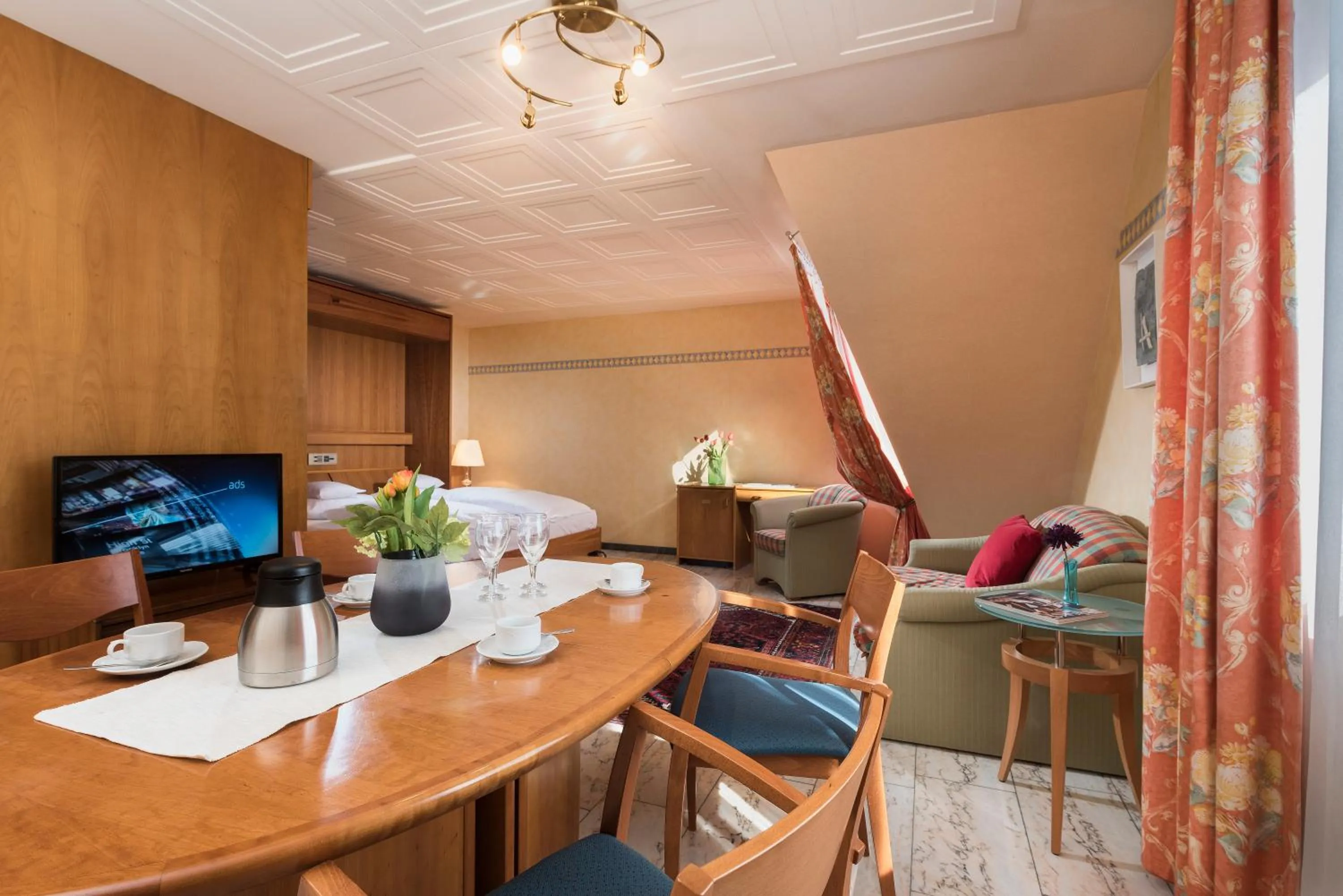 Photo of the whole room in Hotel Harheimer Hof