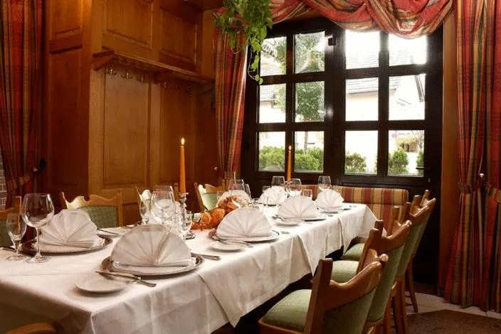 Restaurant/places to eat in Hotel Harheimer Hof