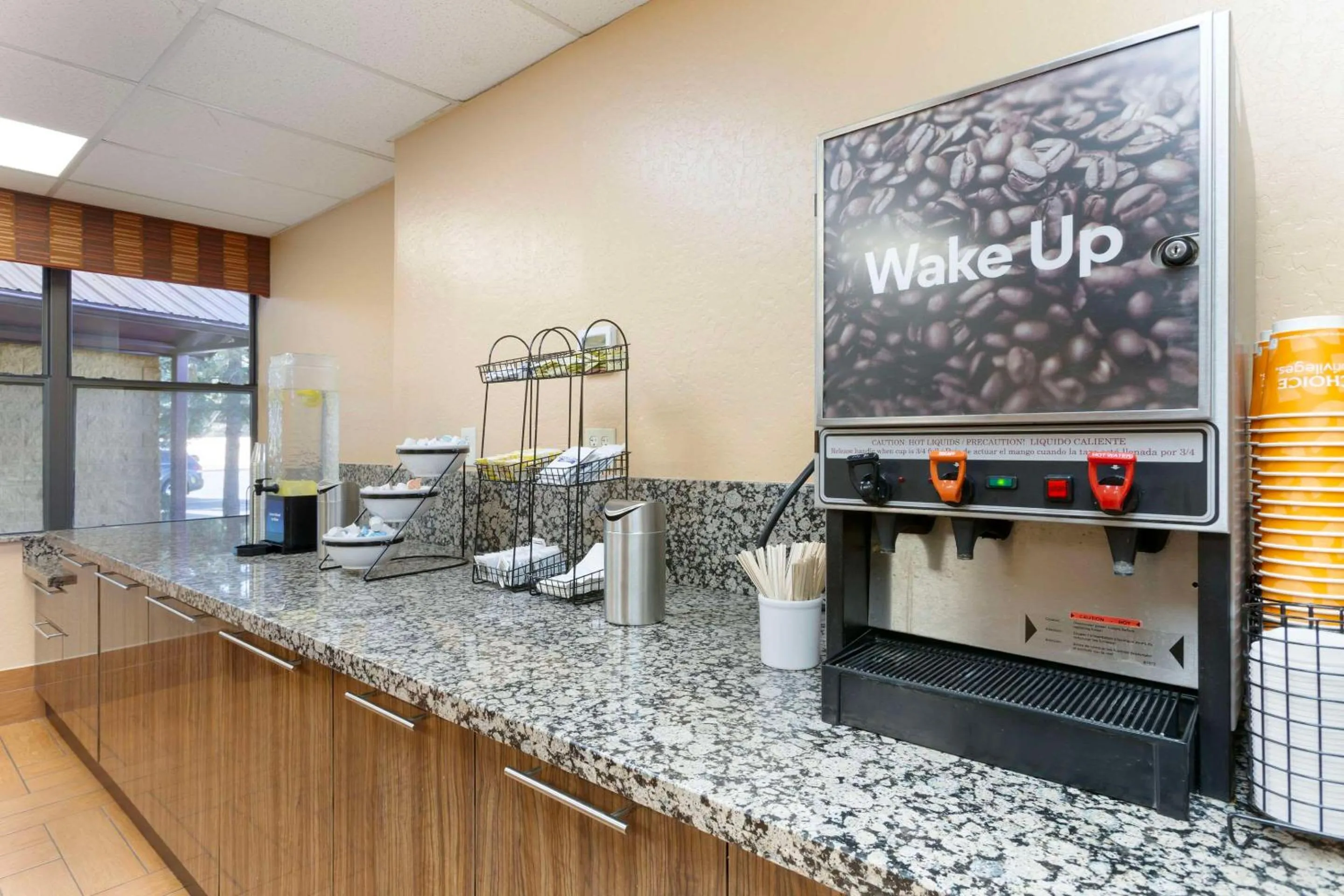 Breakfast in Comfort Inn Near Grand Canyon