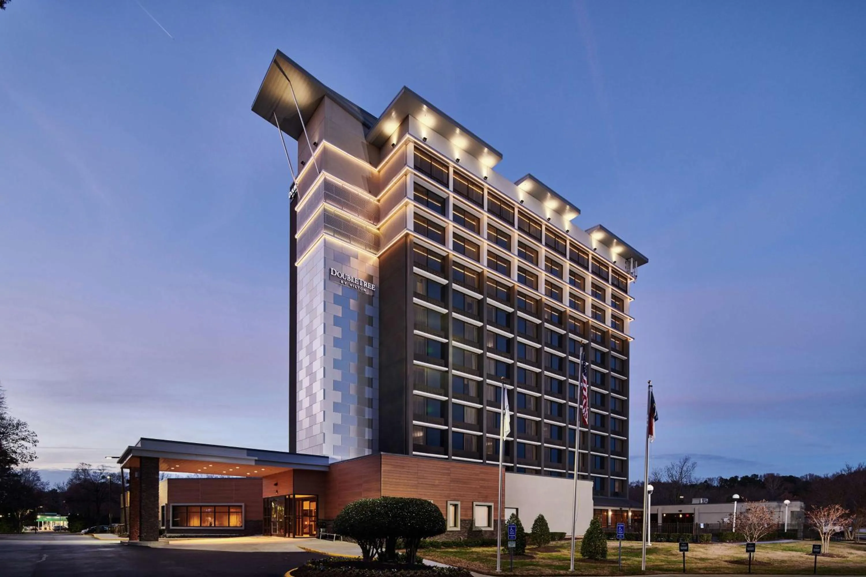 Property building in Doubletree By Hilton Raleigh Crabtree Valley