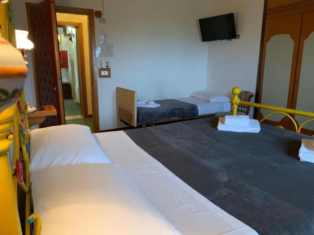 People, Bed in Hotel Ficocle