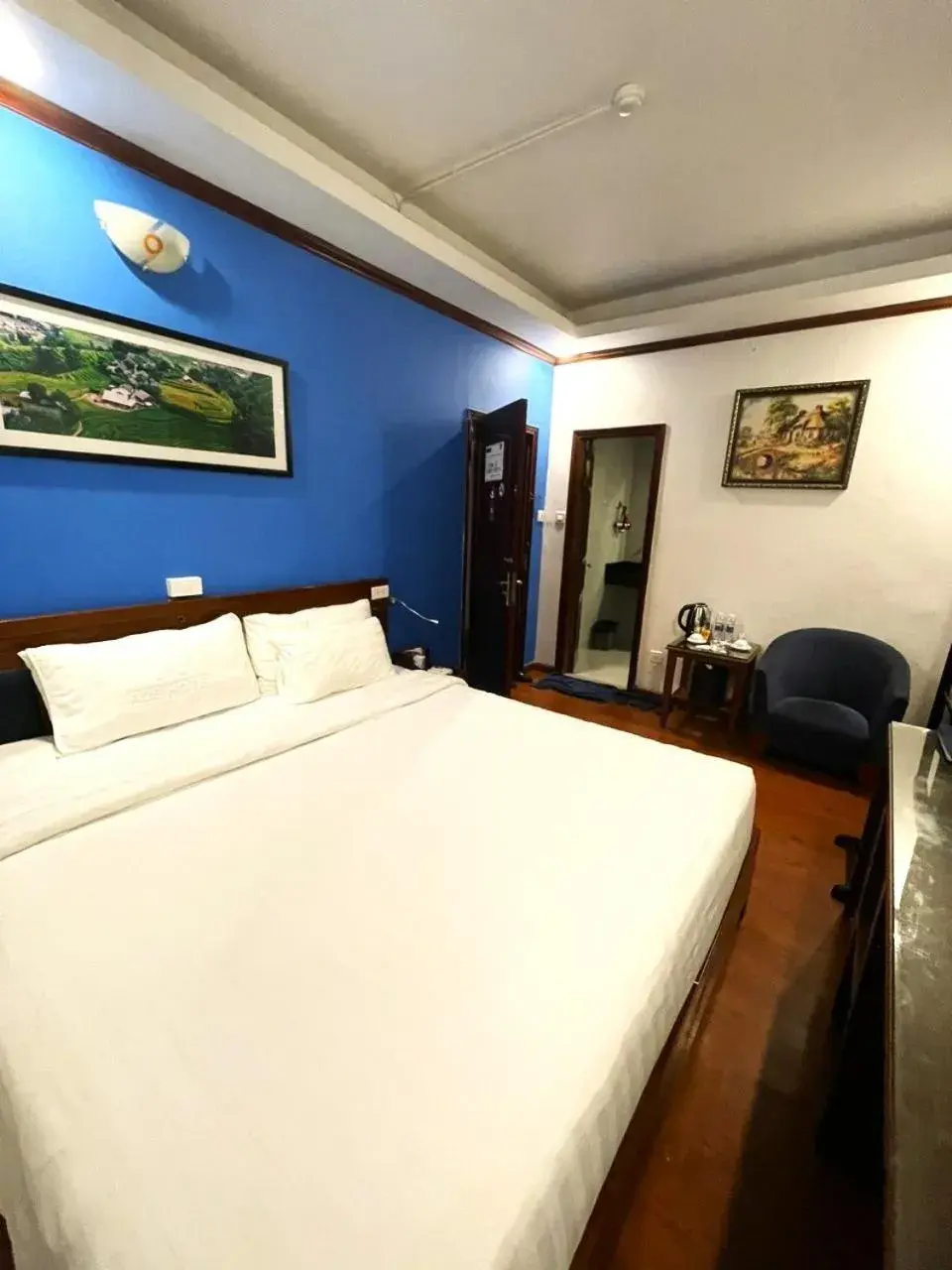 Superior Double Room in A25 Hotel - 57 Quang Trung Superior Double Room in A25 Hotel - 57 Quang Trung