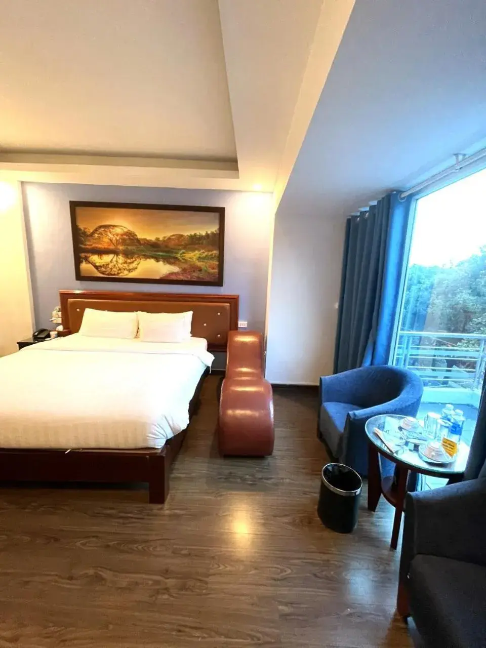 Deluxe Double Room in A25 Hotel - 57 Quang Trung Deluxe Double Room in A25 Hotel - 57 Quang Trung