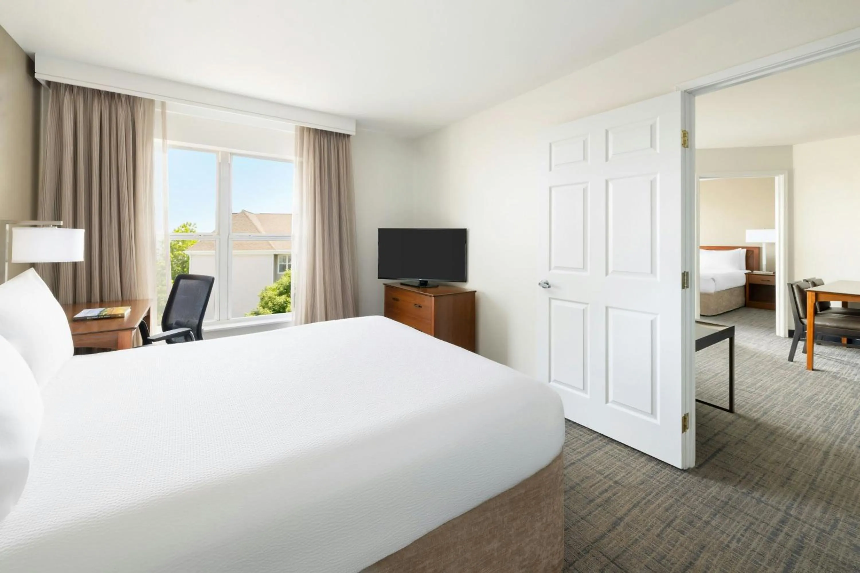 Bedroom, Bed in Residence Inn Des Moines West at Jordan Creek Town Center