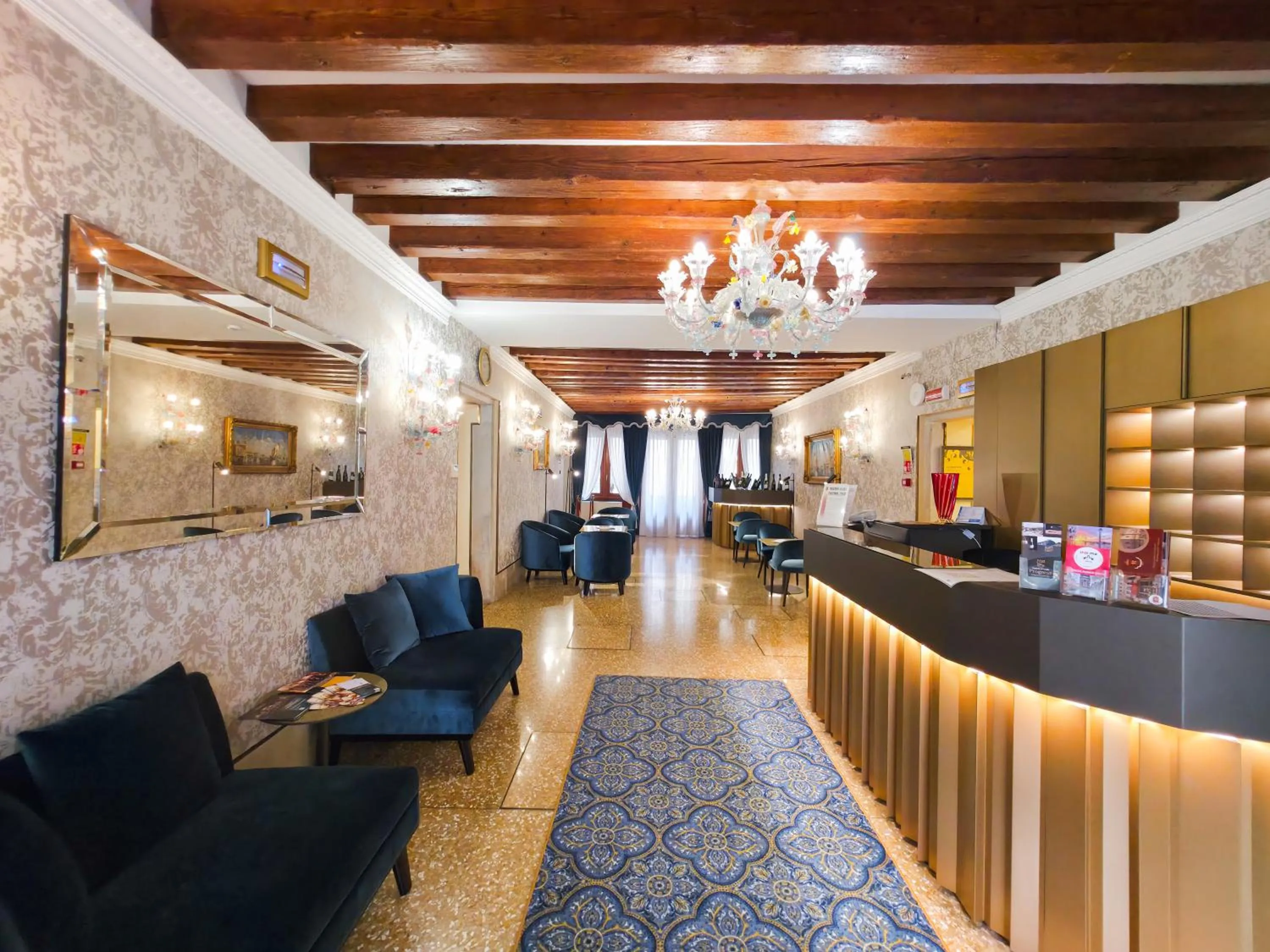 Lobby or reception in Hotel Al Duca Di Venezia