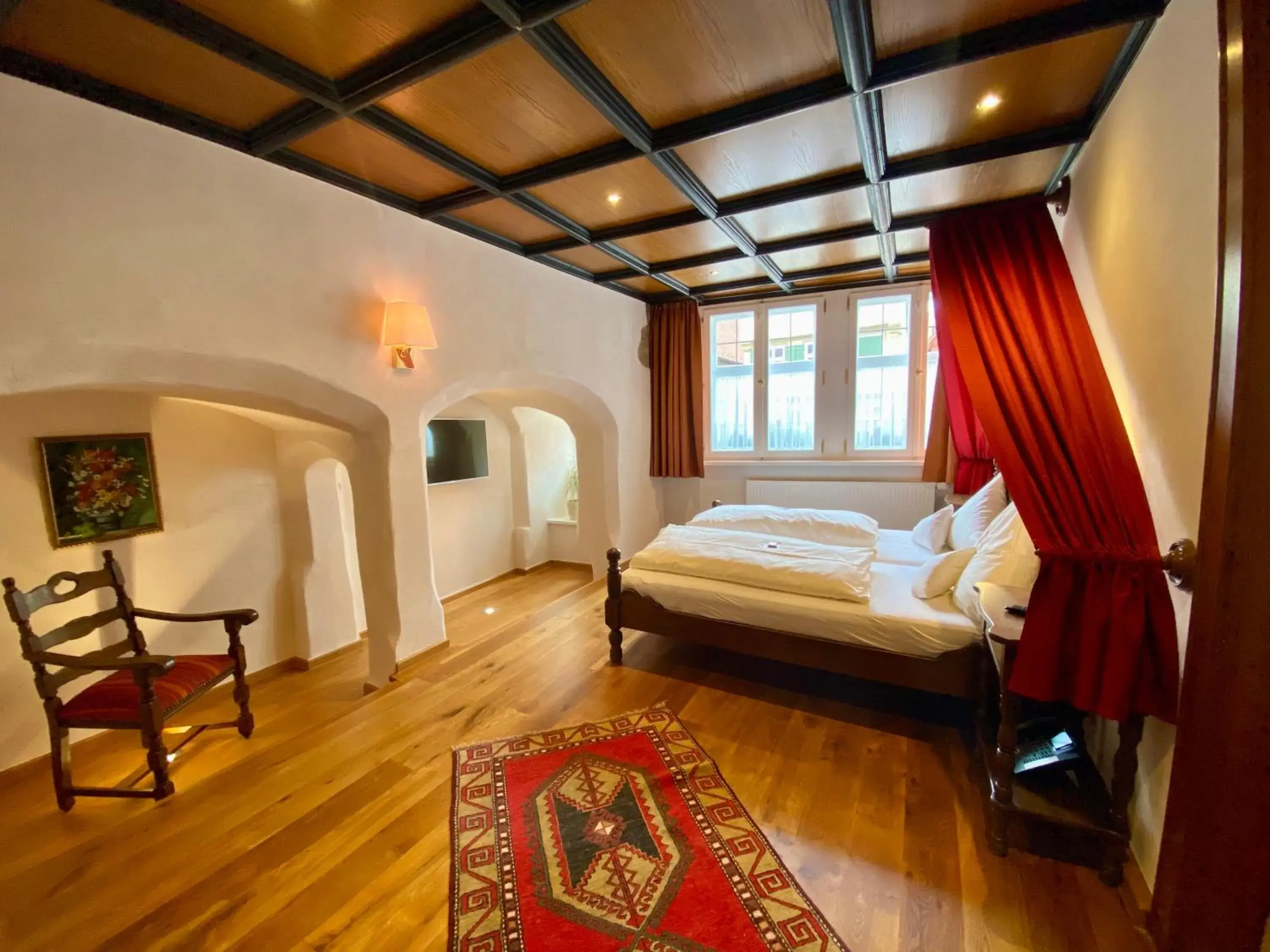 Master Suite - single occupancy - Original Building in Hotel Deutsches Haus Master Suite - single occupancy - Original Building in Hotel Deutsches Haus