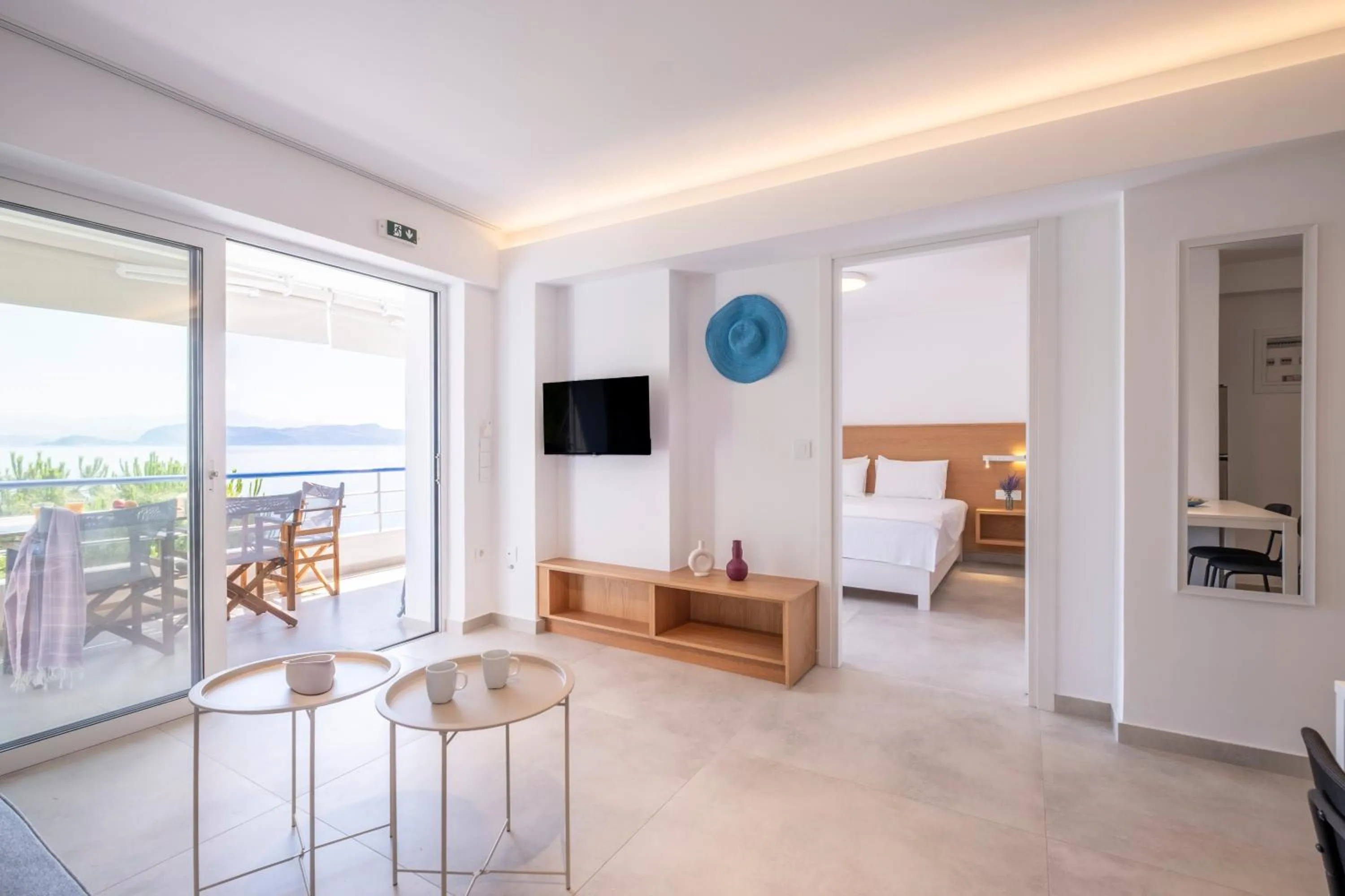 Photo of the whole room, Bed in Meli Apartments & Villas