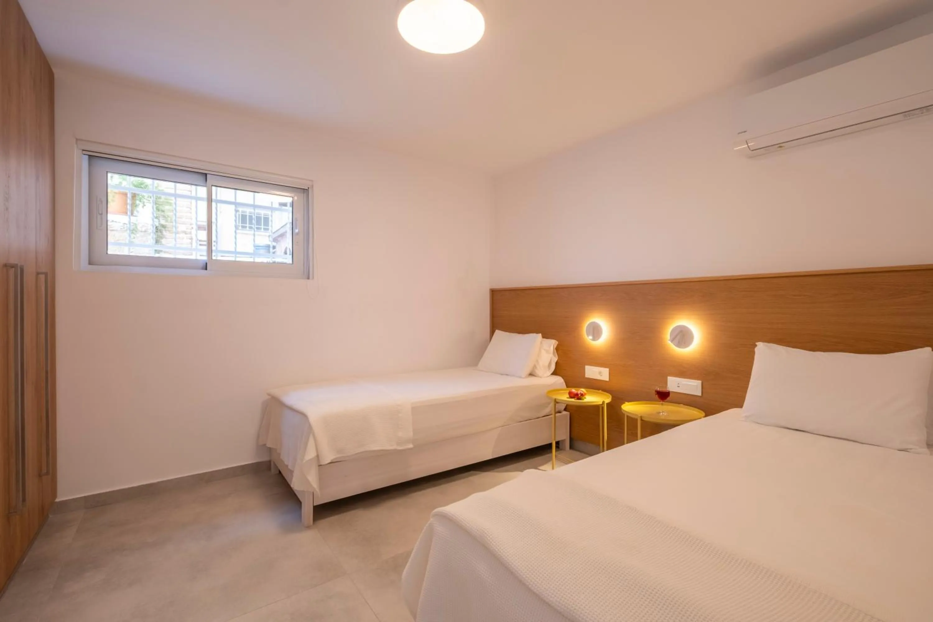 Photo of the whole room, Bed in Meli Apartments & Villas