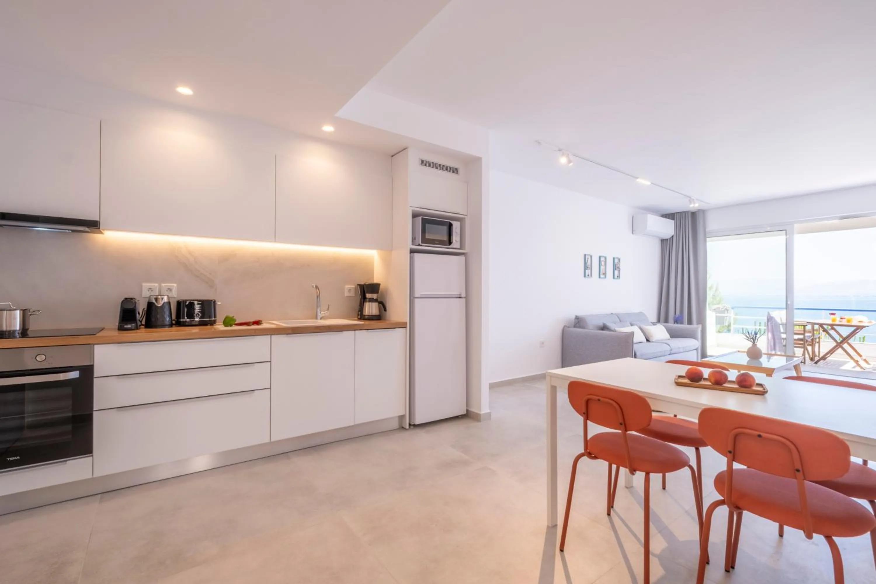 Kitchen or kitchenette in Meli Apartments & Villas
