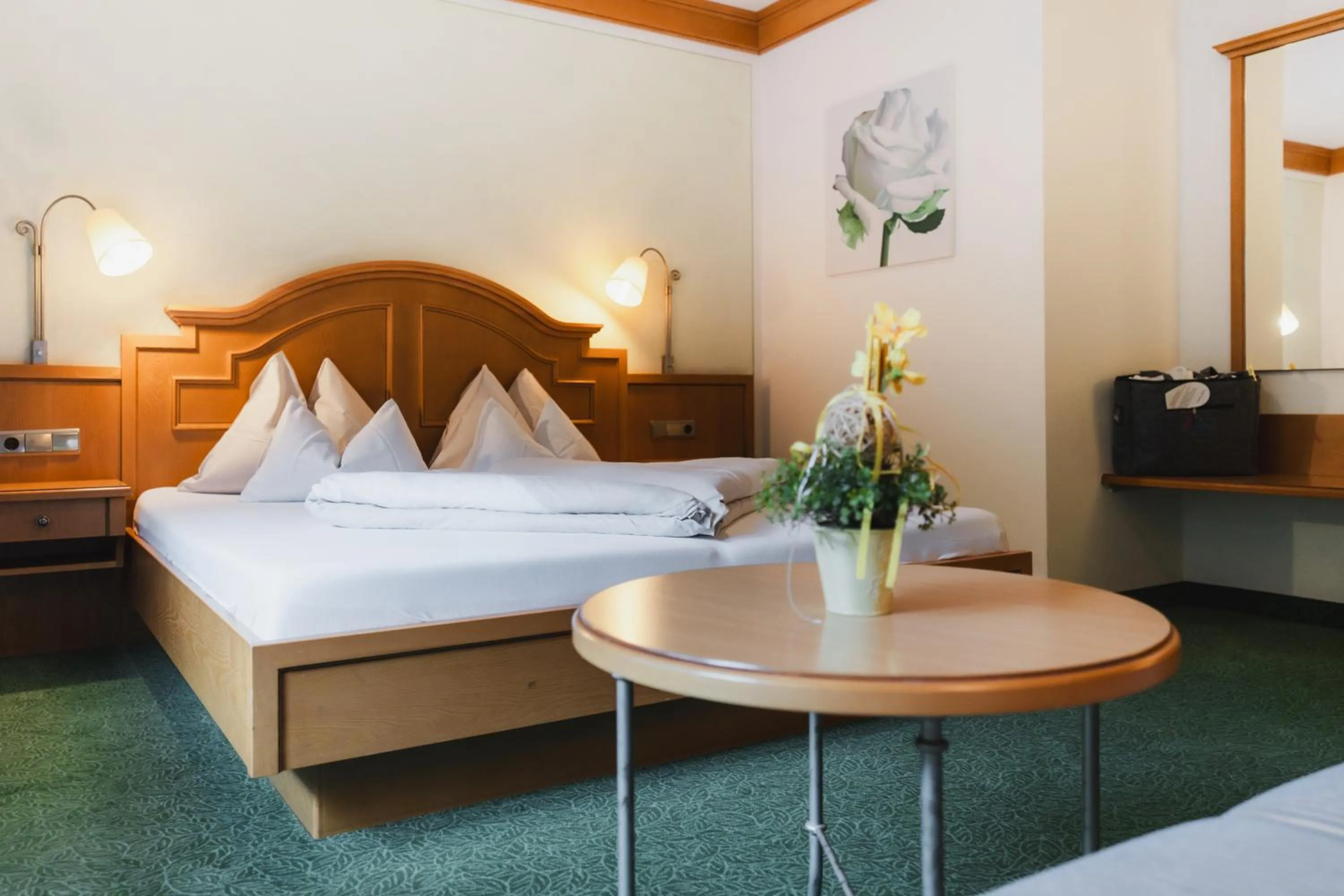 Bed in Alpinhotel Berghaus spa