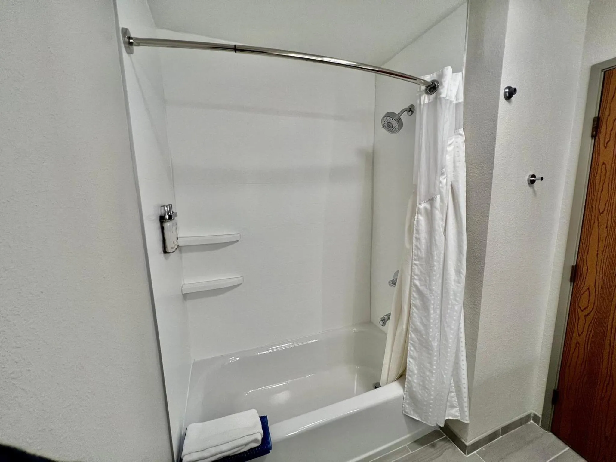 Bathroom in Holiday Inn Express Hotel & Suites Dubois by IHG