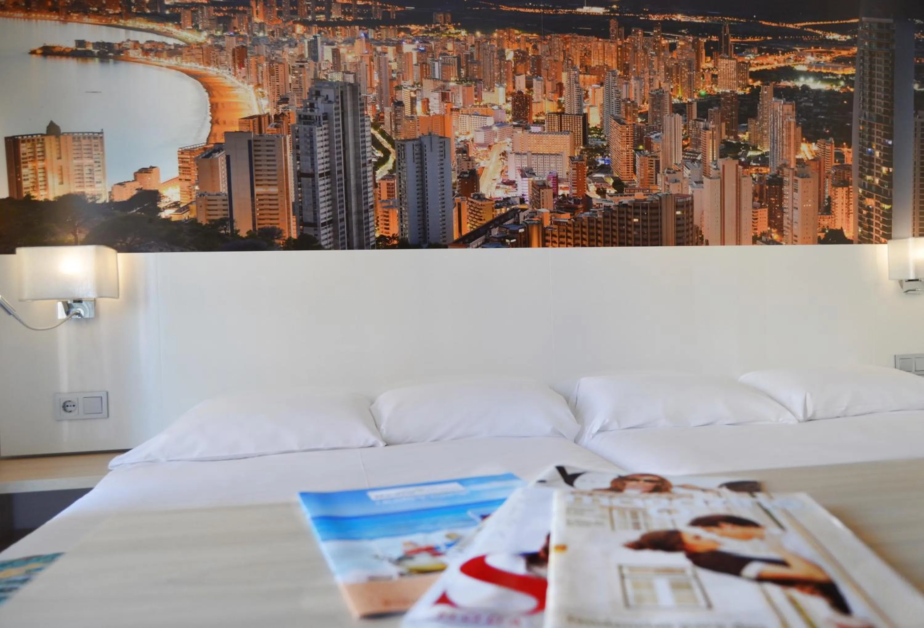 TV and multimedia, Bed in Hotel Tropic