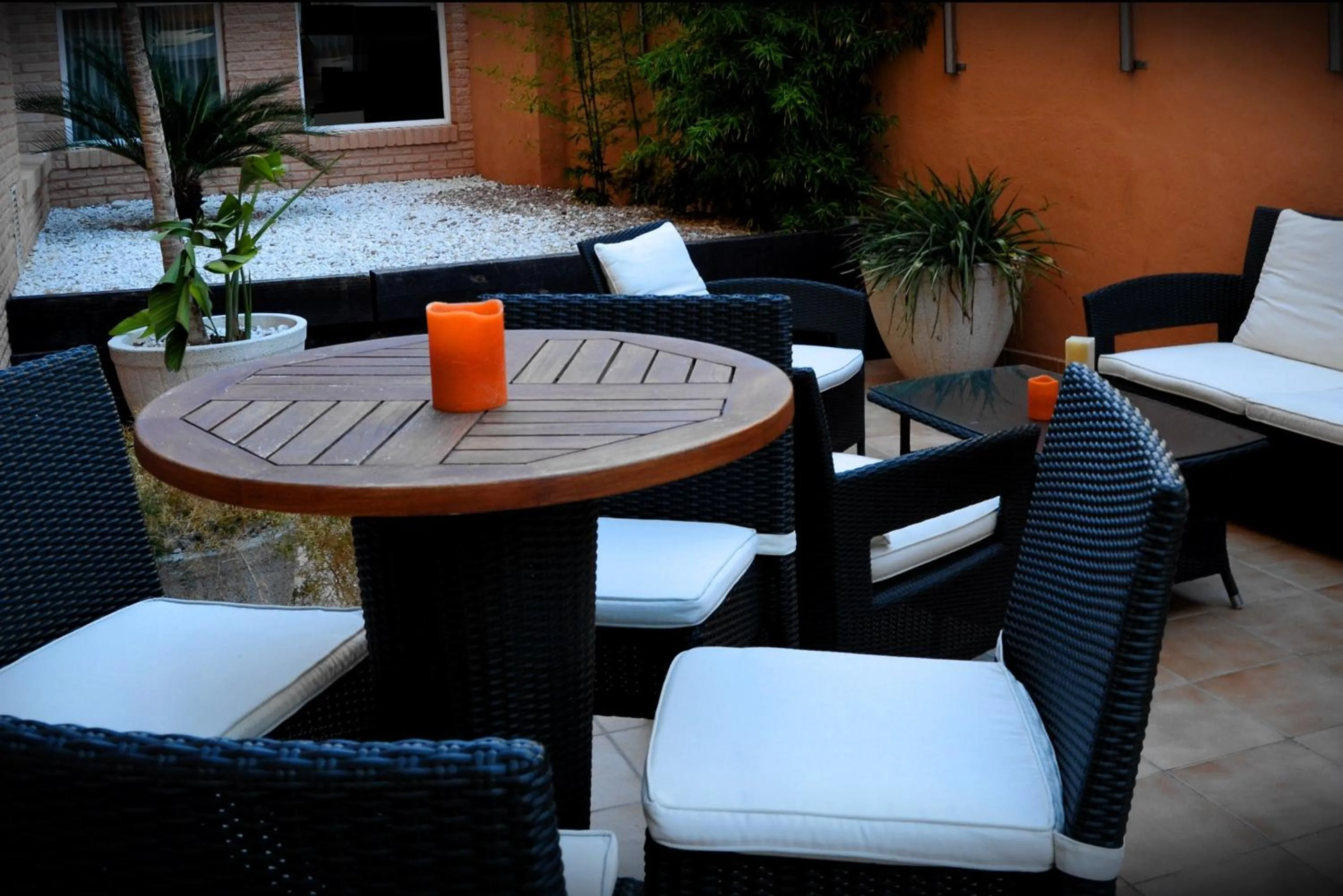 Facade/entrance in Hotel Tropic