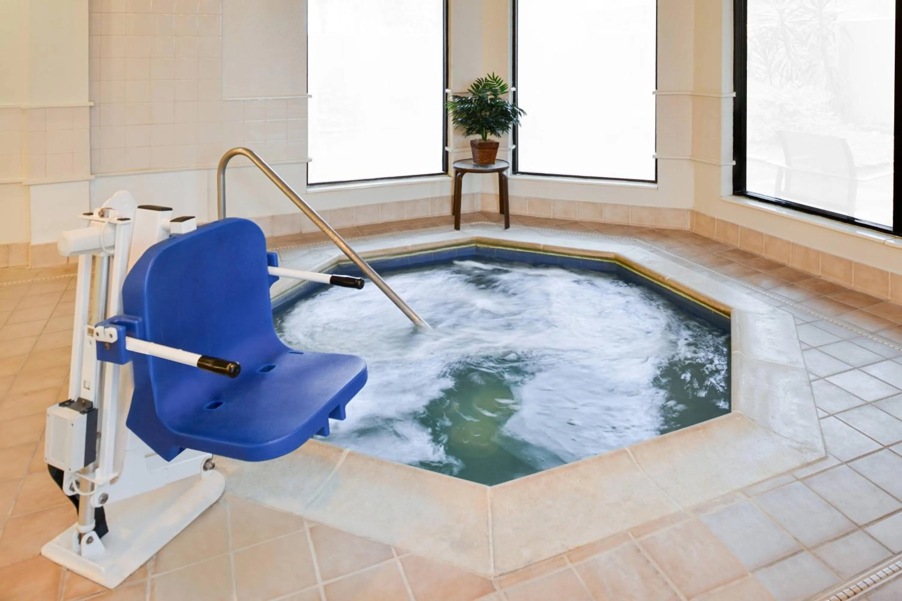 Fitness centre/facilities in Courtyard Beaumont