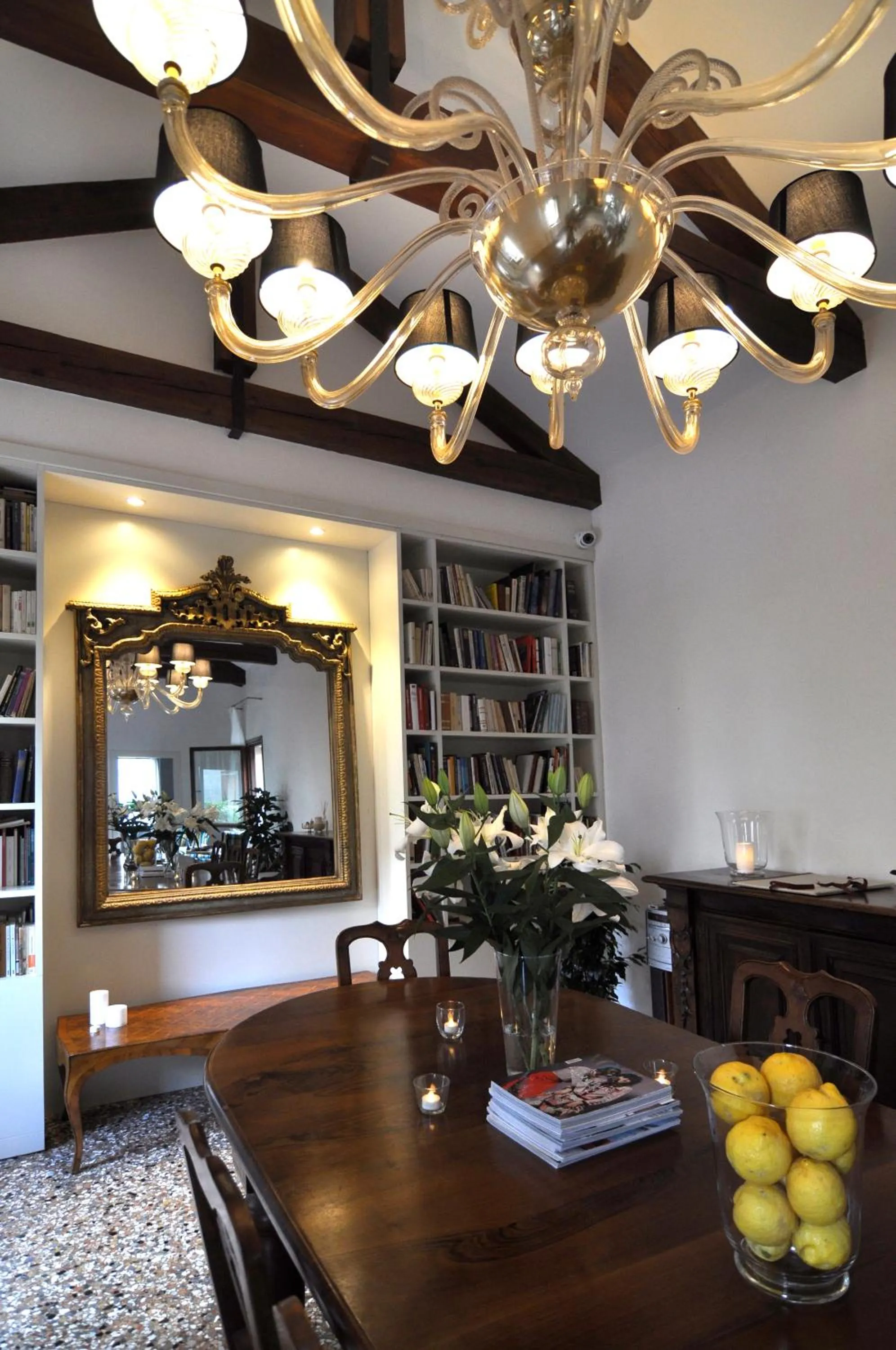 Communal lounge/ TV room in Casa Colleoni