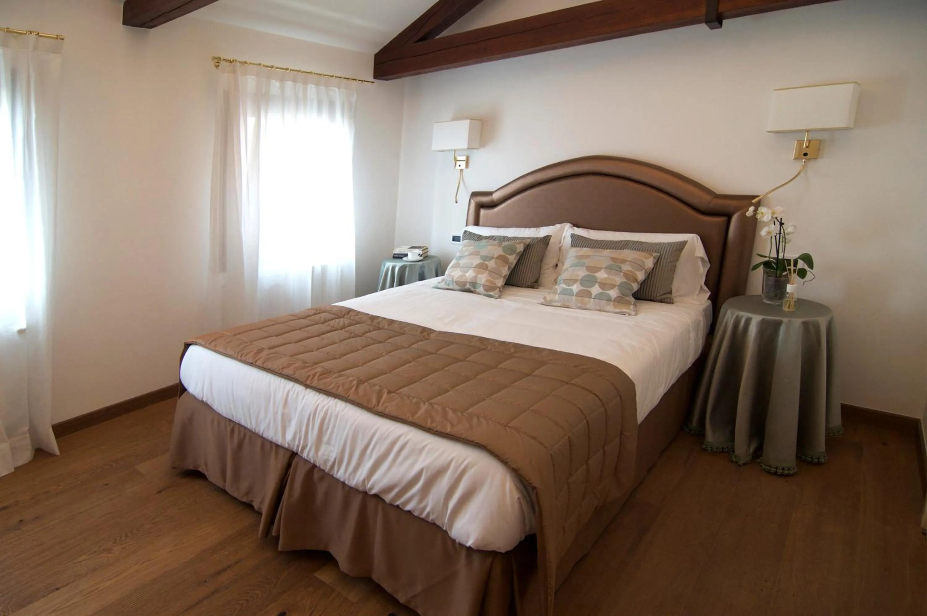 Bedroom, Bed in Casa Colleoni