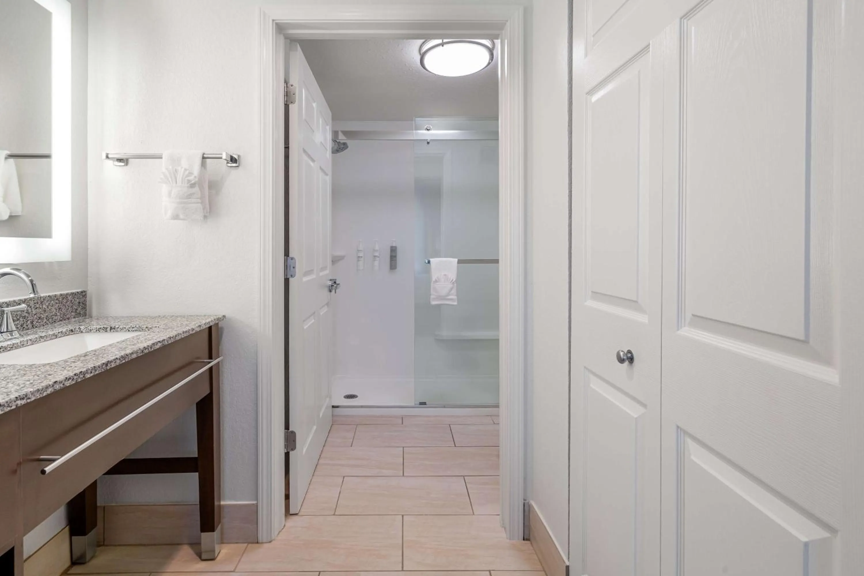 Bathroom in Homewood Suites by Hilton Eatontown