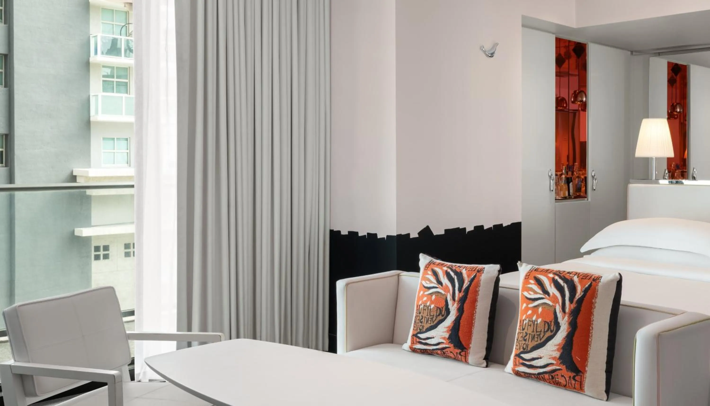 View (from property/room), Bed in Dua Miami, Autograph Collection